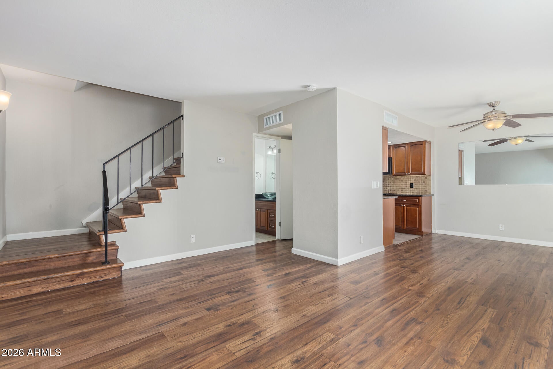 1237 N 84TH Place