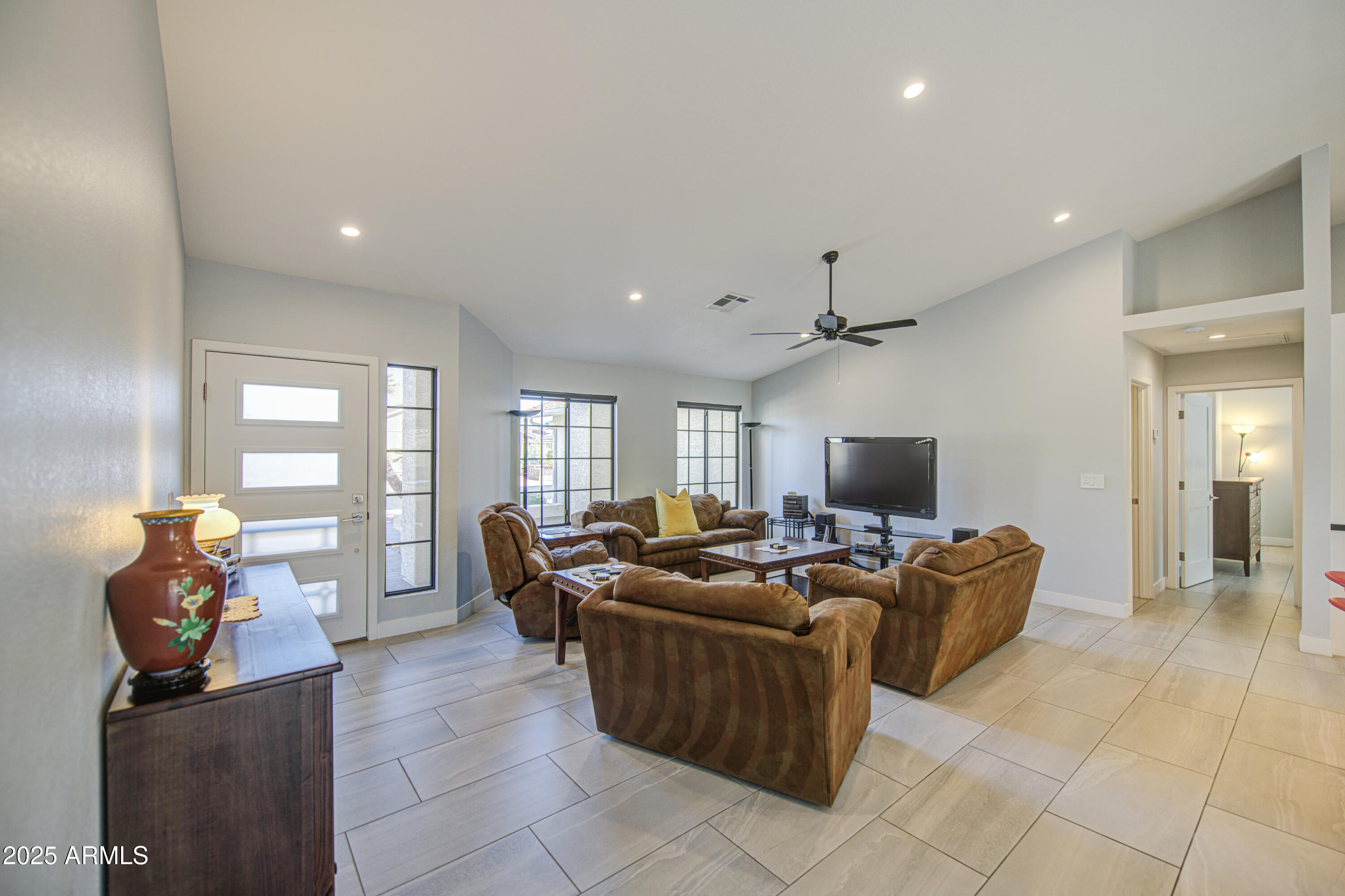 2350 LEISURE WORLD --