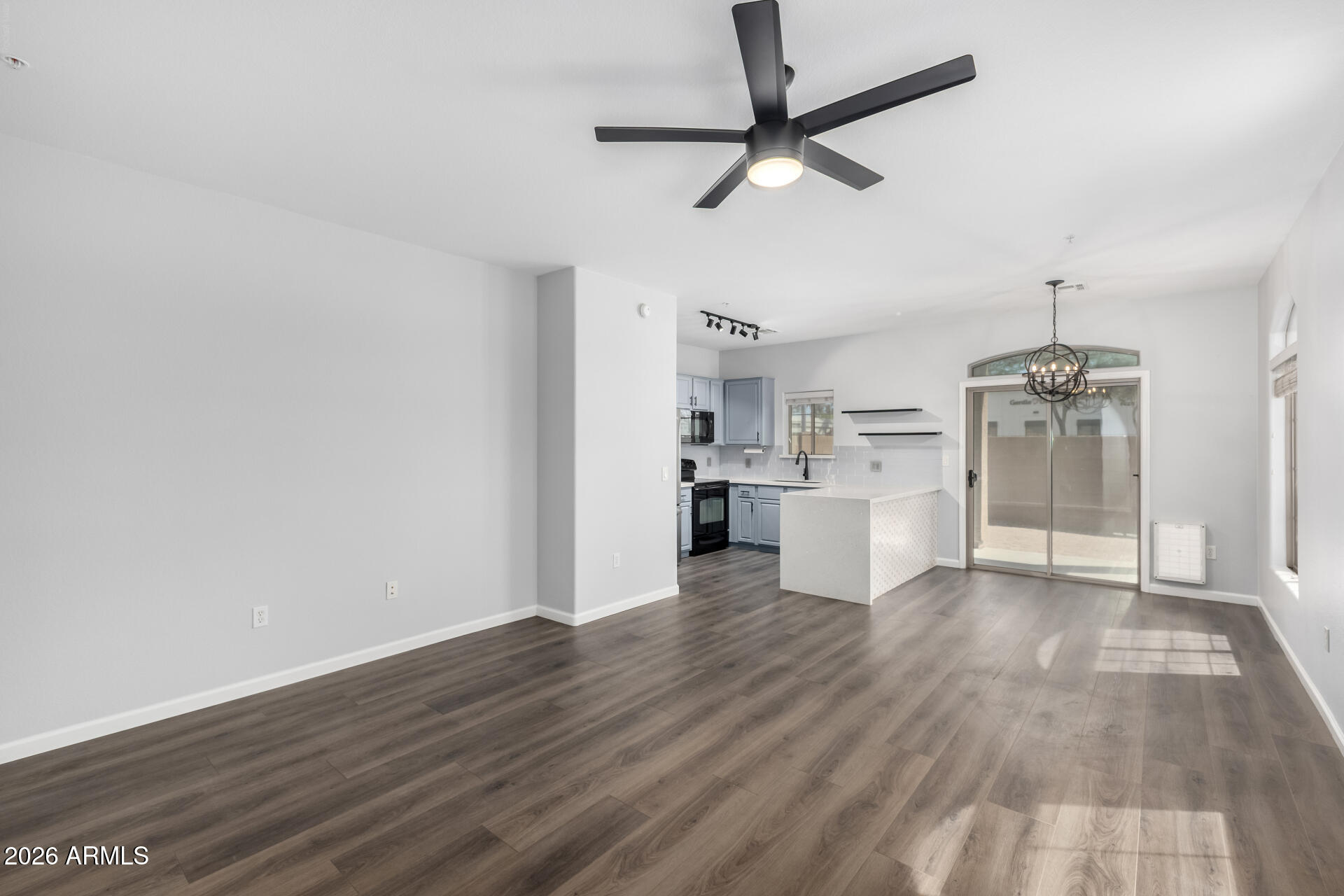 1350 S GREENFIELD Road 1187