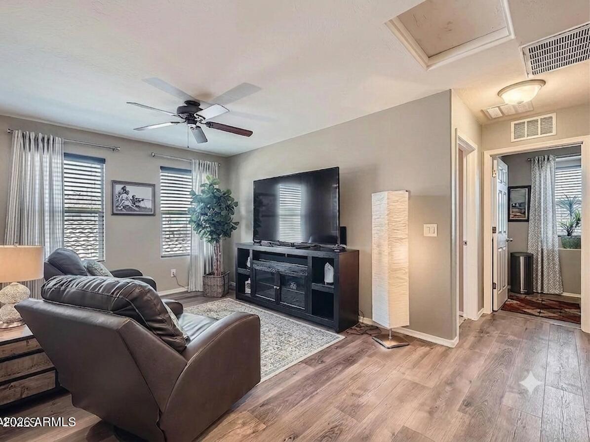 2323 W ALICIA Drive