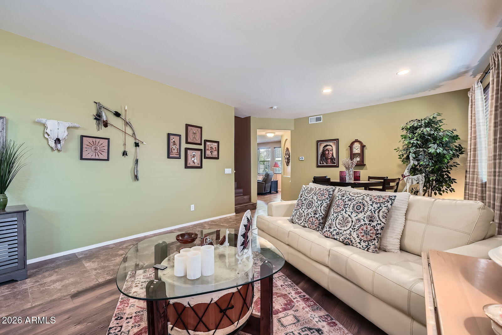 2323 W ALICIA Drive