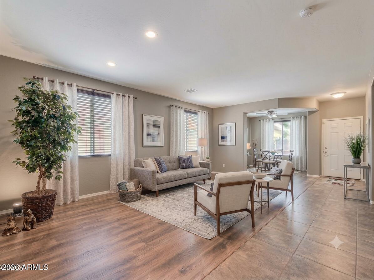 2323 W ALICIA Drive