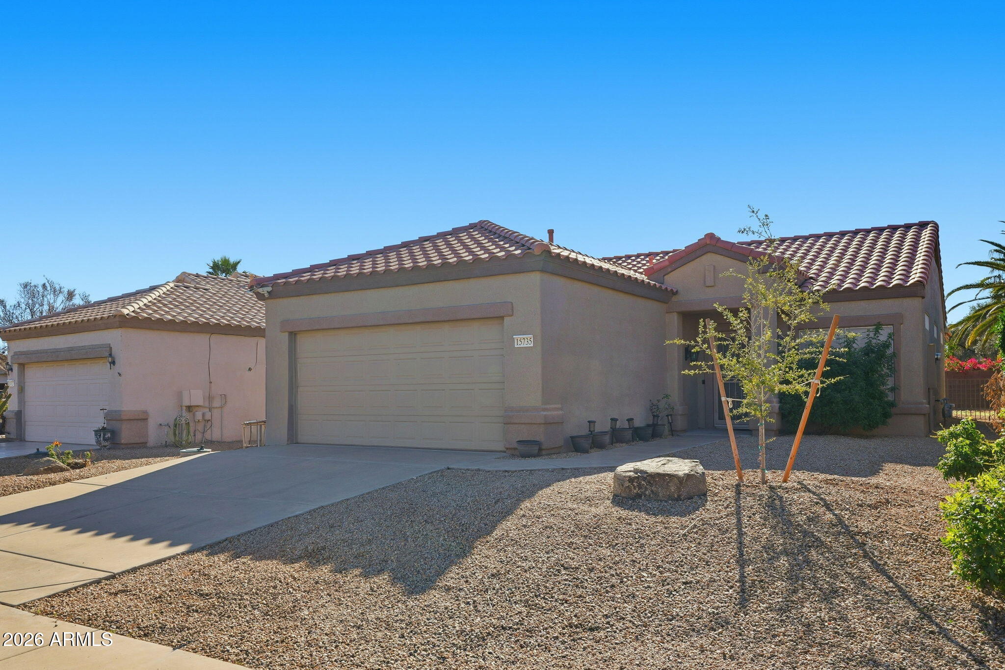 15735 W ARROWHEAD Drive