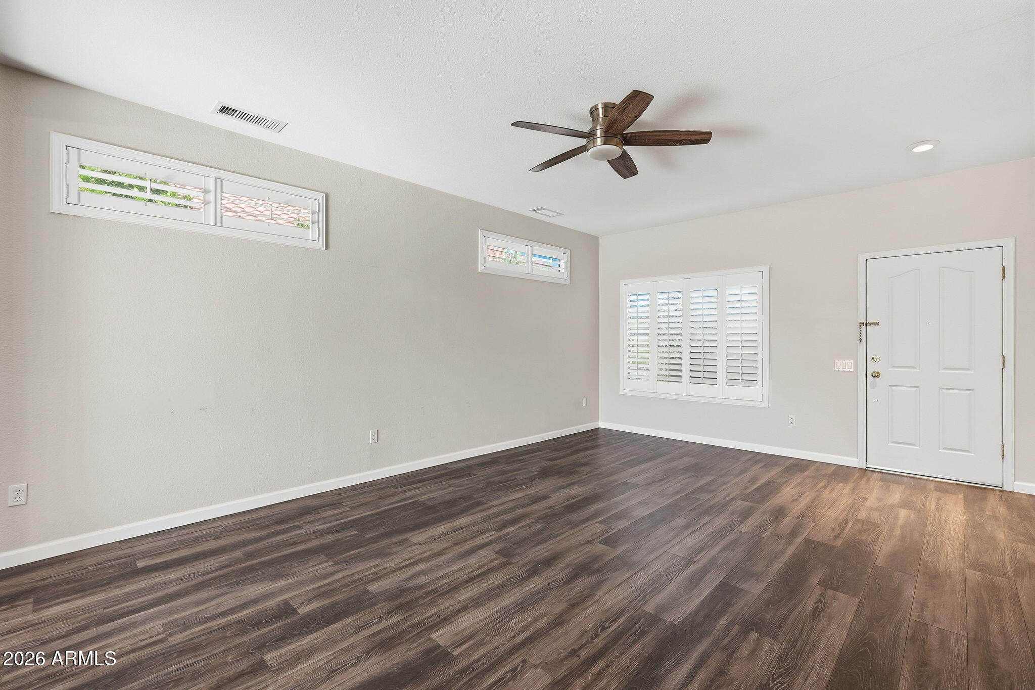 15735 W ARROWHEAD Drive