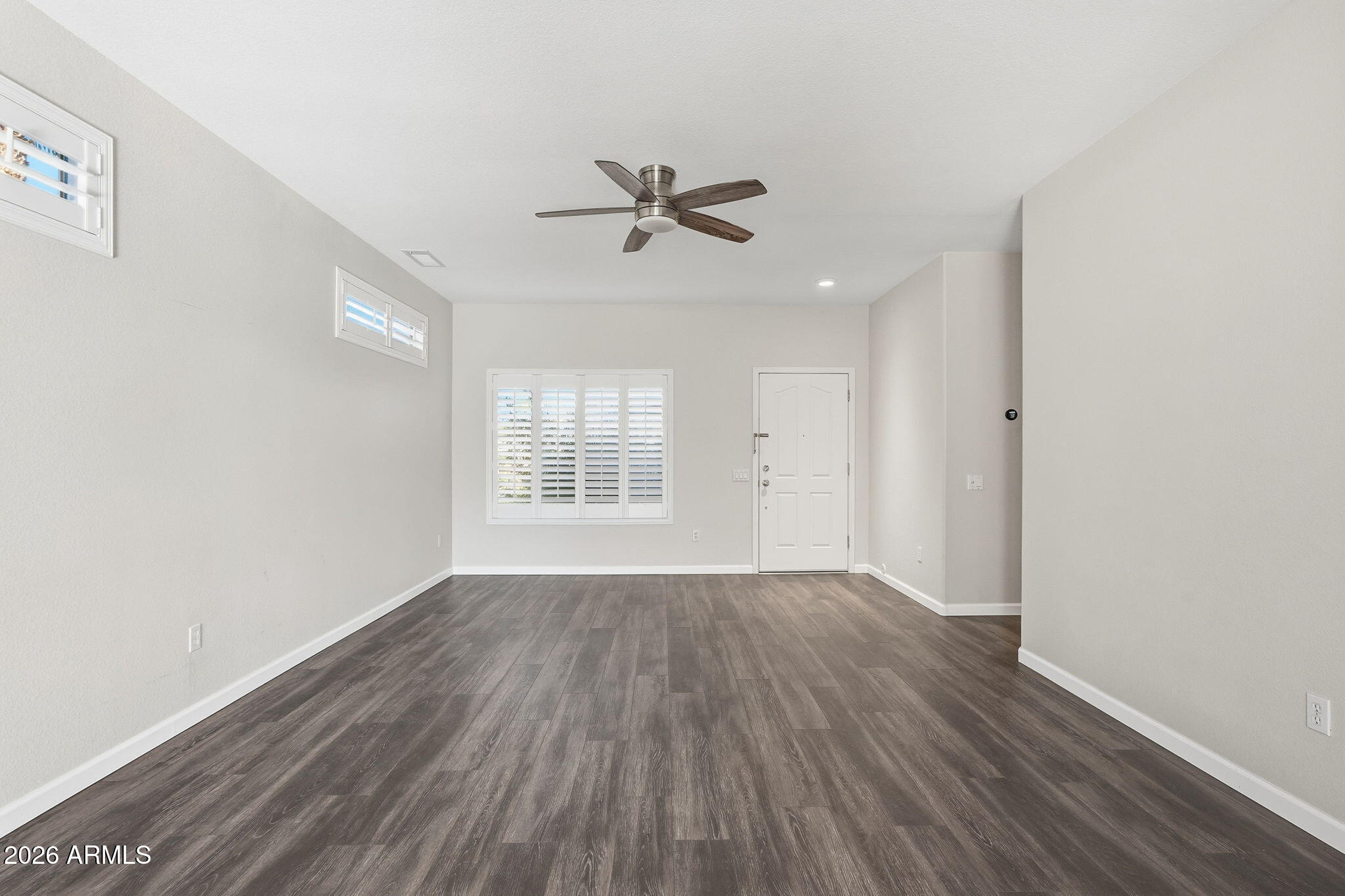 15735 W ARROWHEAD Drive