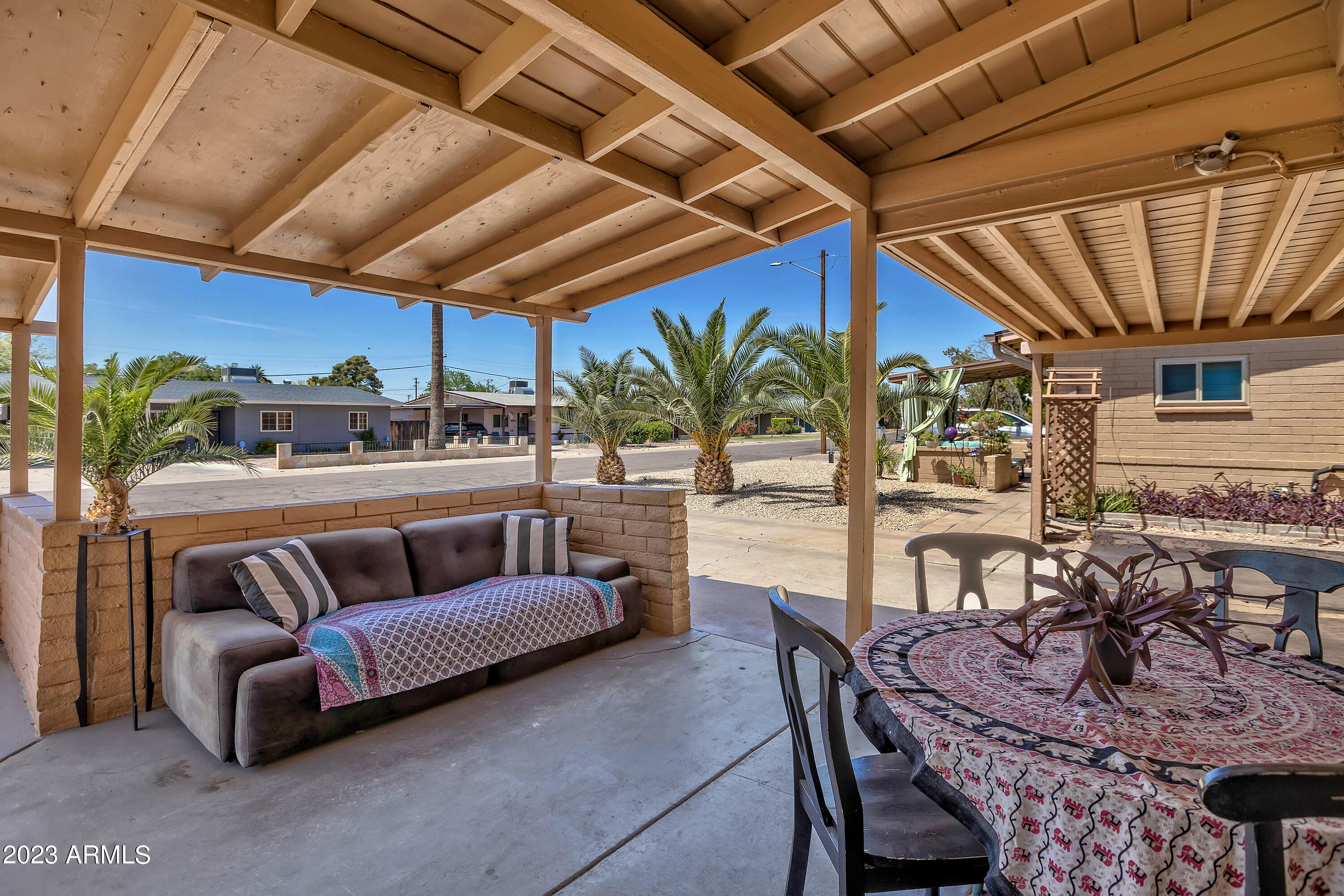 842 W FAIRMOUNT Avenue