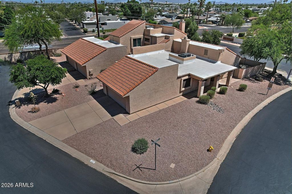 Photo of 1807 N Ventura Lane, Tempe, AZ 85288 (MLS # 7023746)