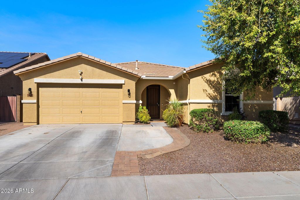 Photo of 2482 W Arroyo Way, San Tan Valley, AZ 85144 (MLS # 7000185)