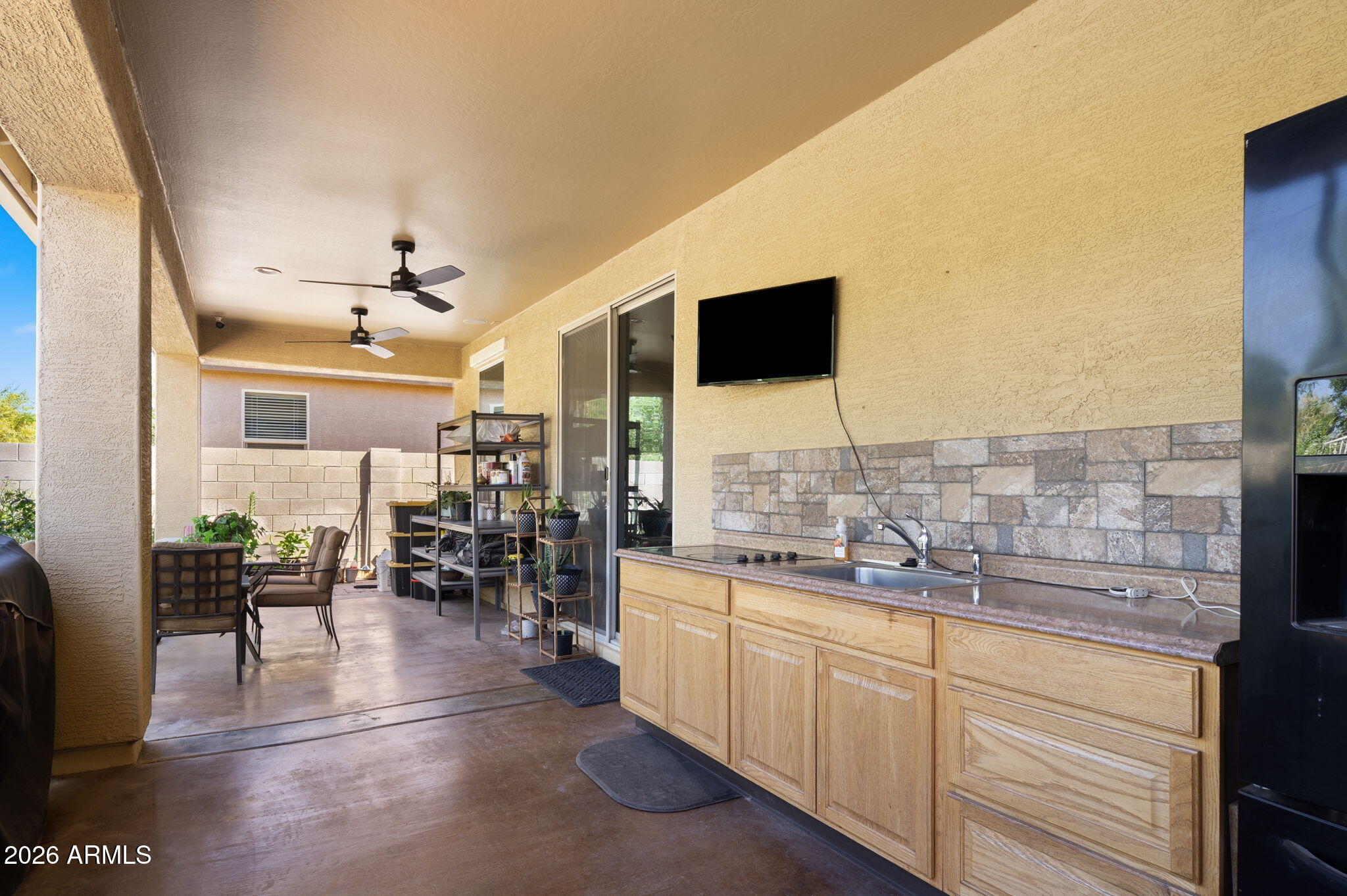 2482 W ARROYO Way