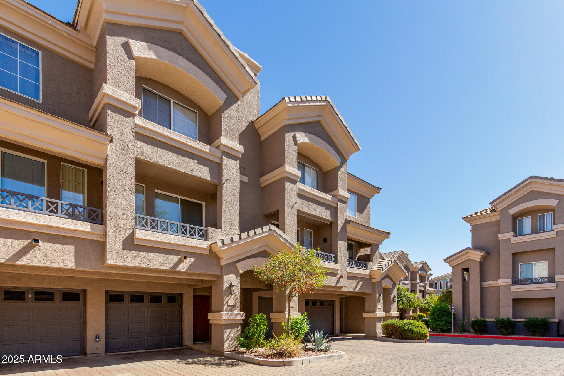 4465 E PARADISE VILLAGE Parkway S 1153