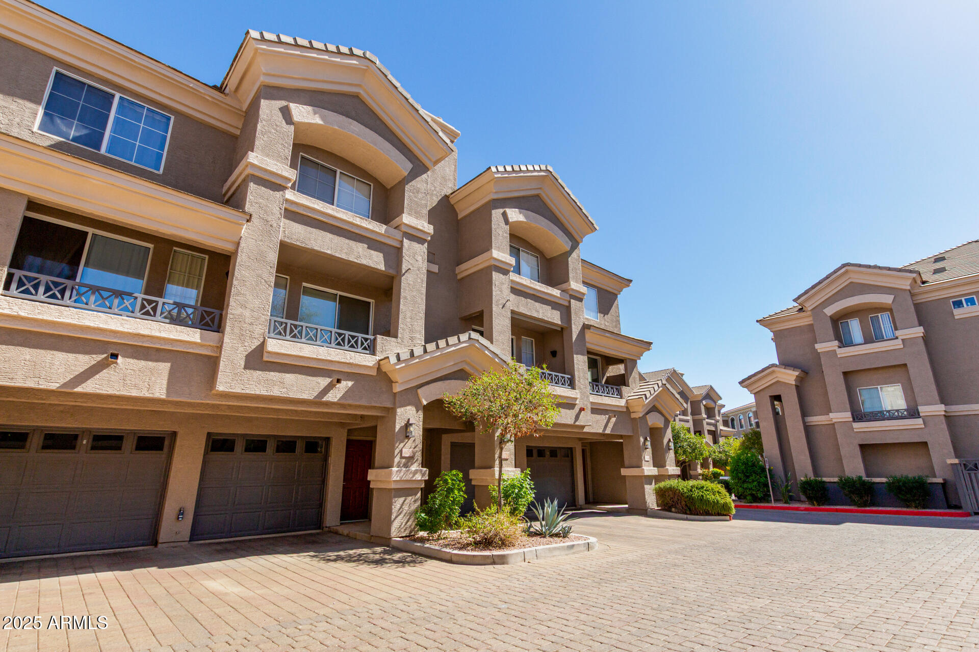 4465 E PARADISE VILLAGE Parkway S 1153