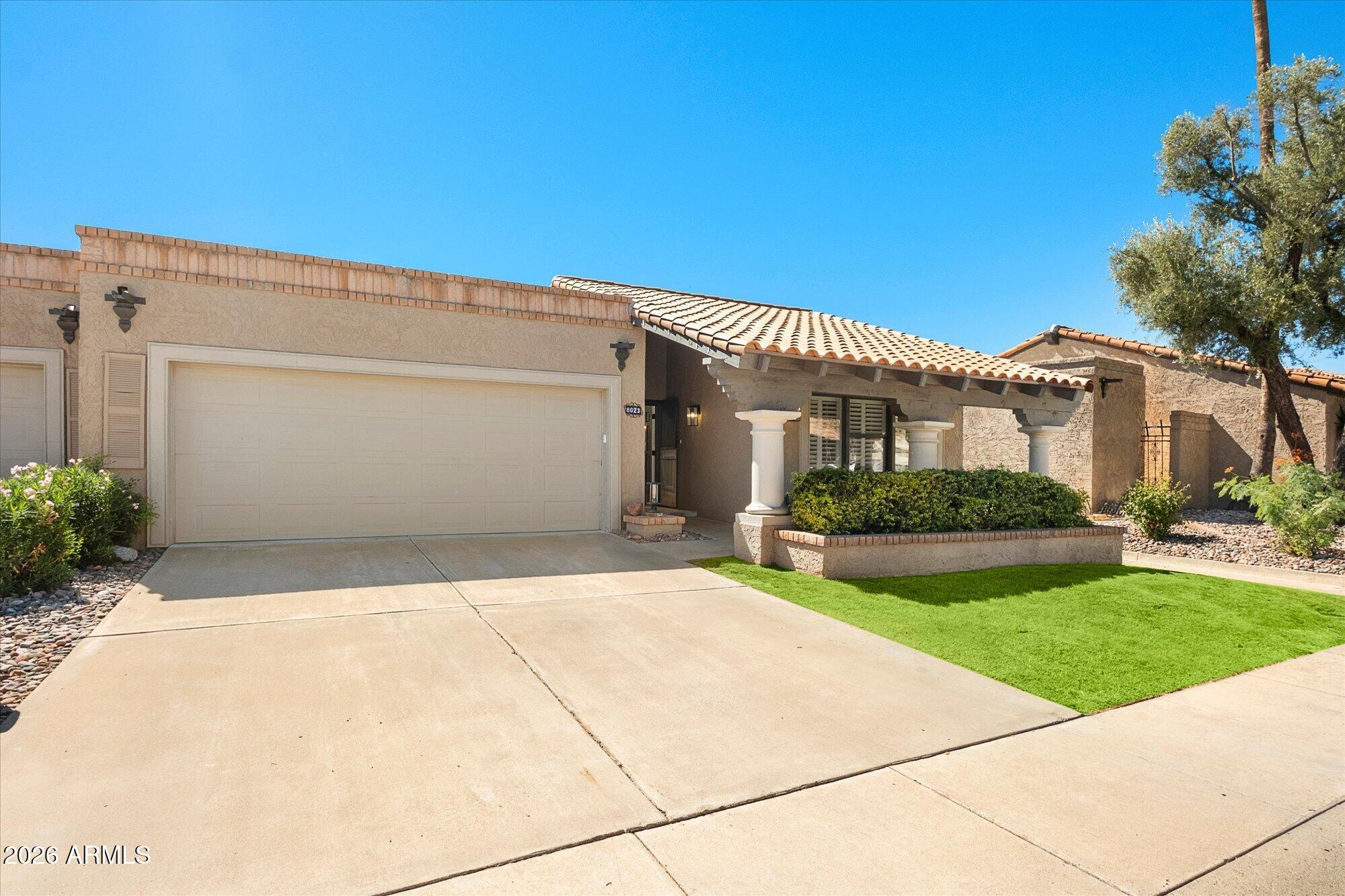 8023 E VIA DEL DESIERTO --