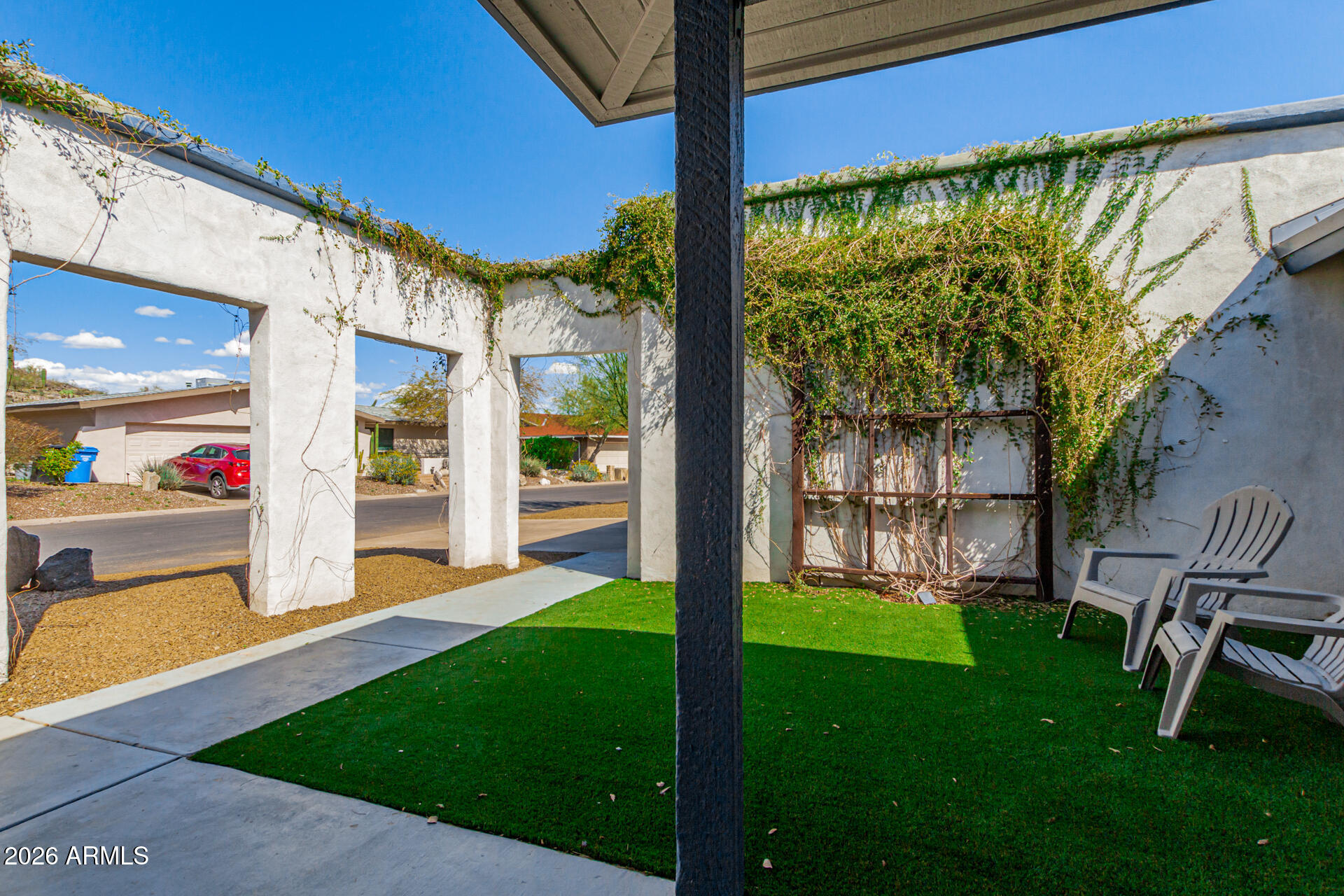 9417 N ARROYA VISTA Drive