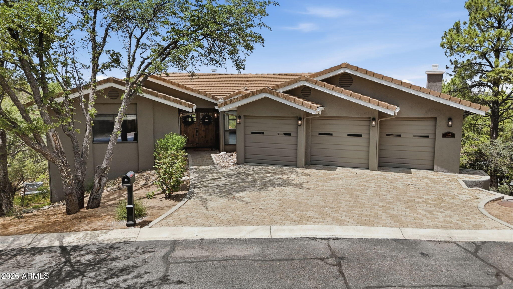 1140 TANGLEWOOD Road