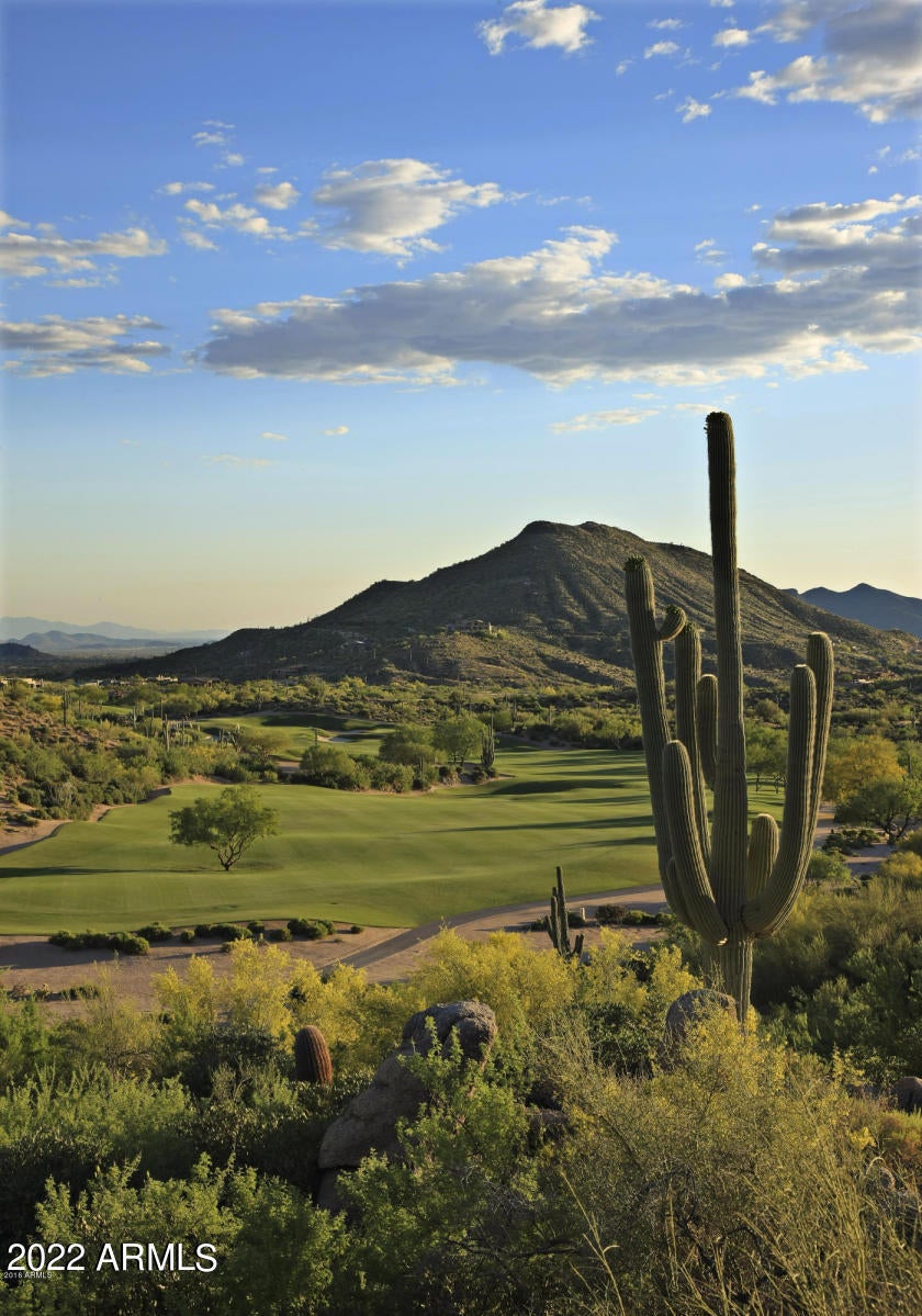 DESERT MOUNTAIN - Residential
