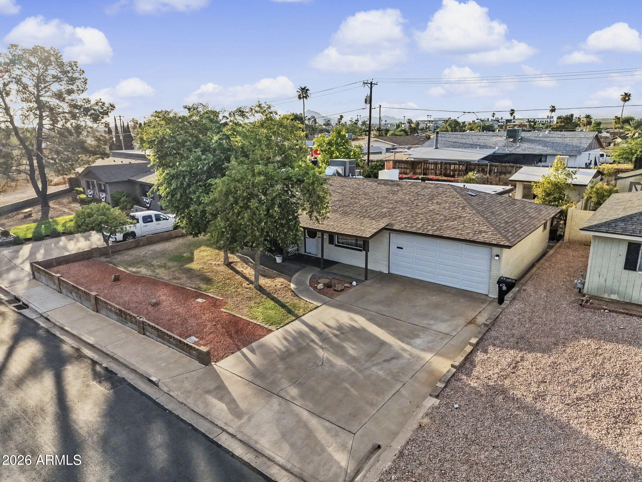 1824 W 6TH Street