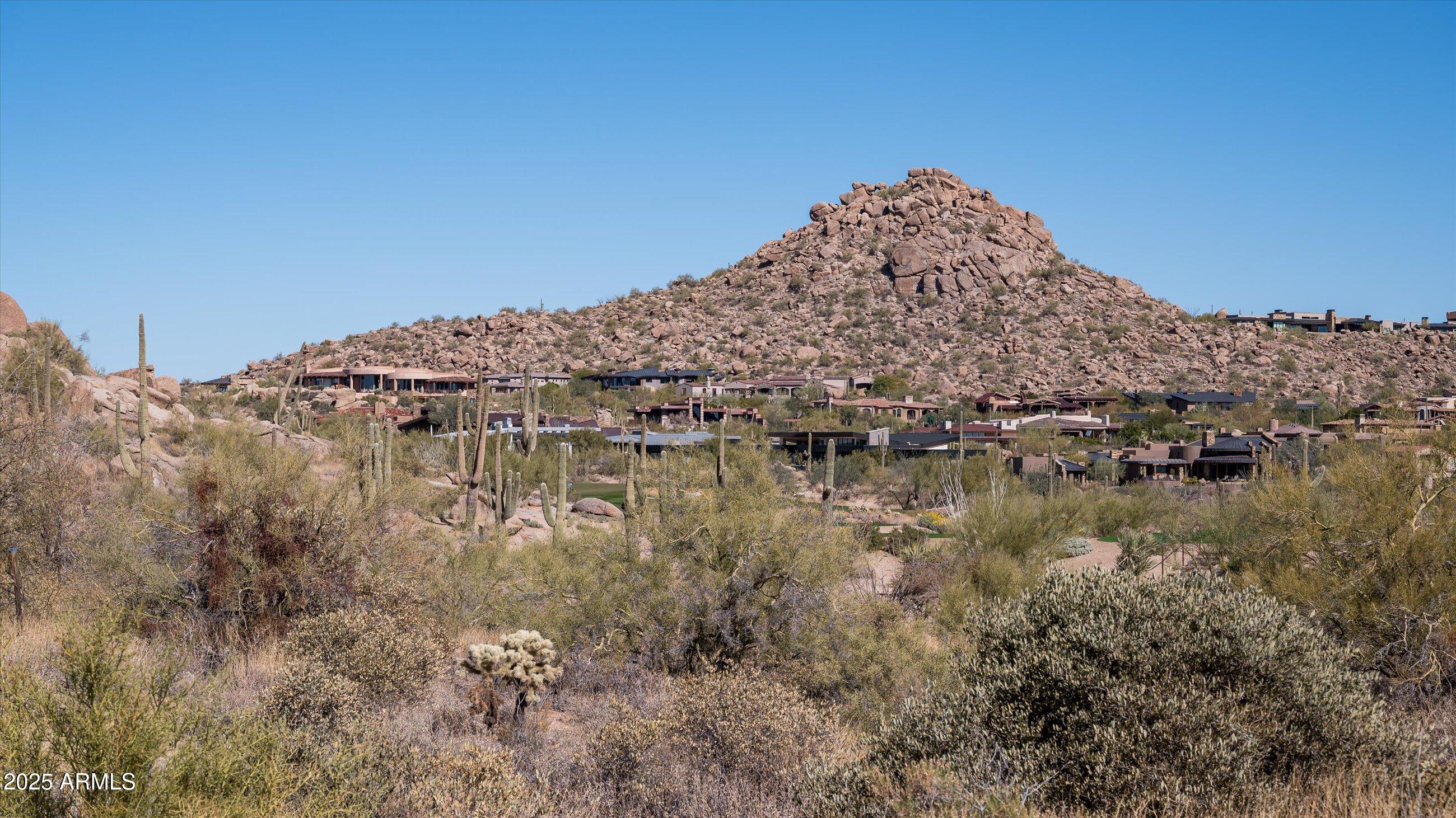 ESTANCIA - Land