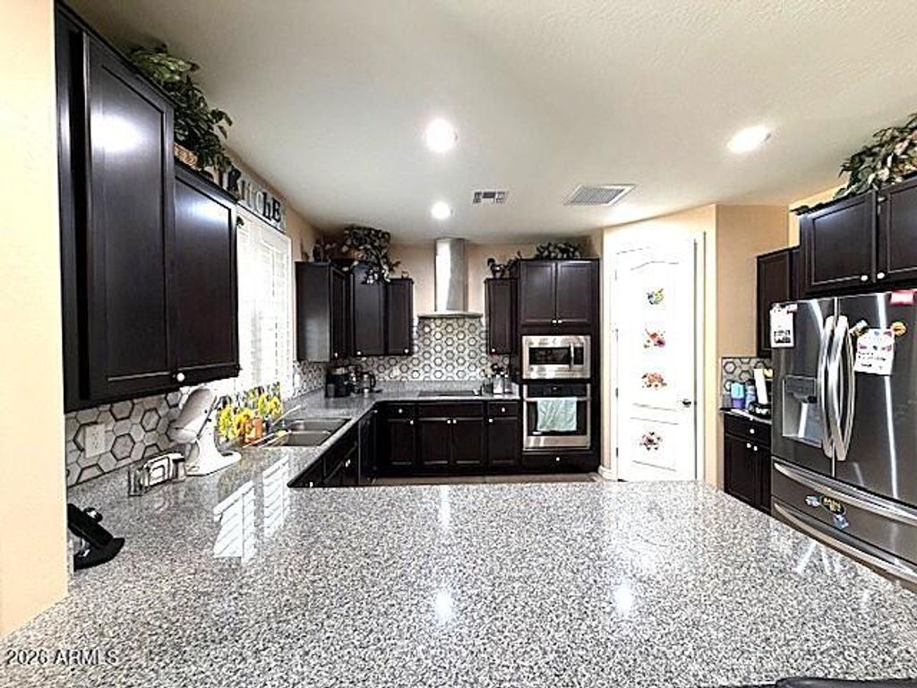 Photo of 9590 W Robin Lane, Peoria, AZ 85383 (MLS # 7012602)
