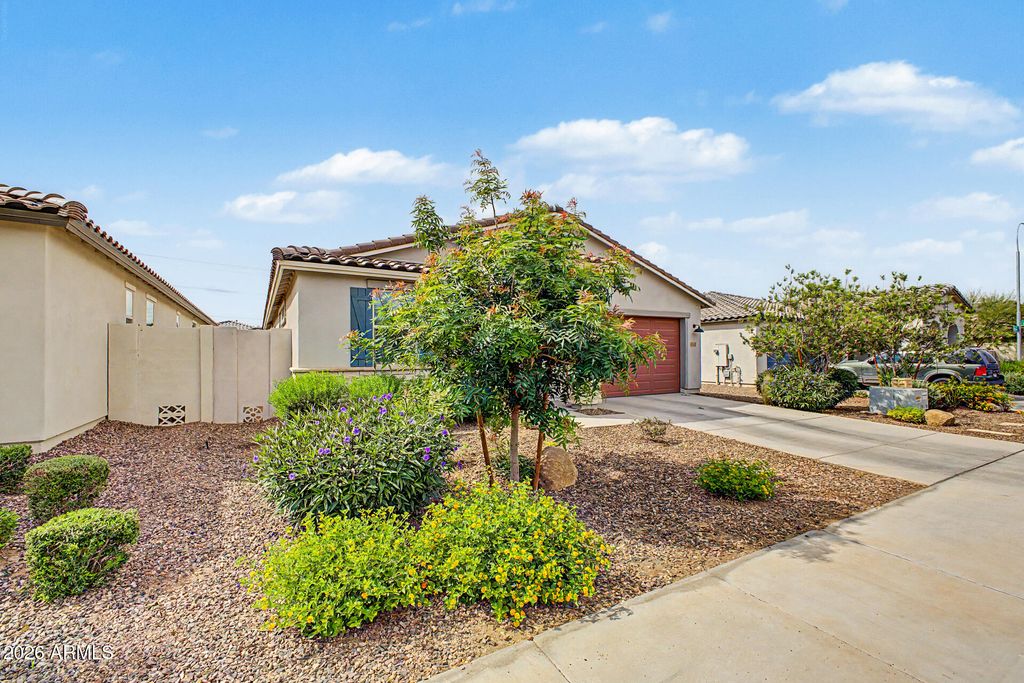 Photo of 12711 W Parkway Lane, Avondale, AZ 85323 (MLS # 7013751)