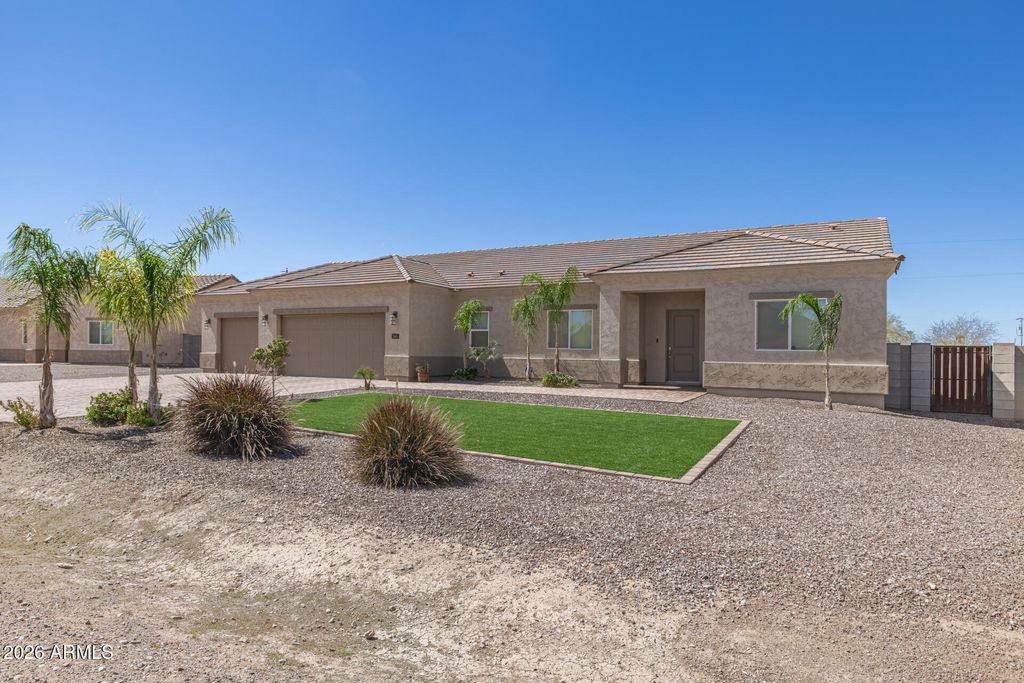 Photo of 3940 N Juniper Drive, Eloy, AZ 85131 (MLS # 6998667)
