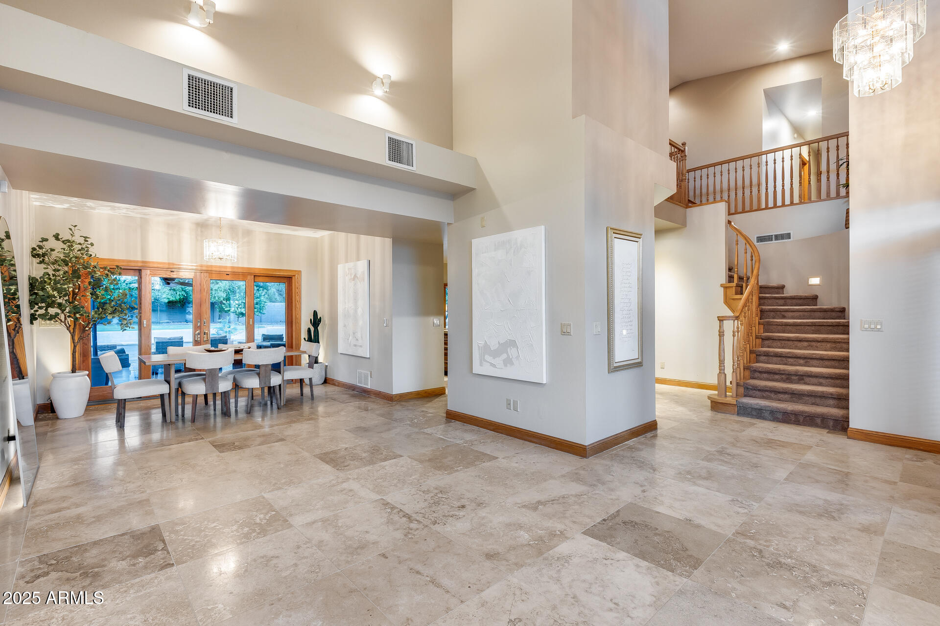 3844 E EQUESTRIAN Trail