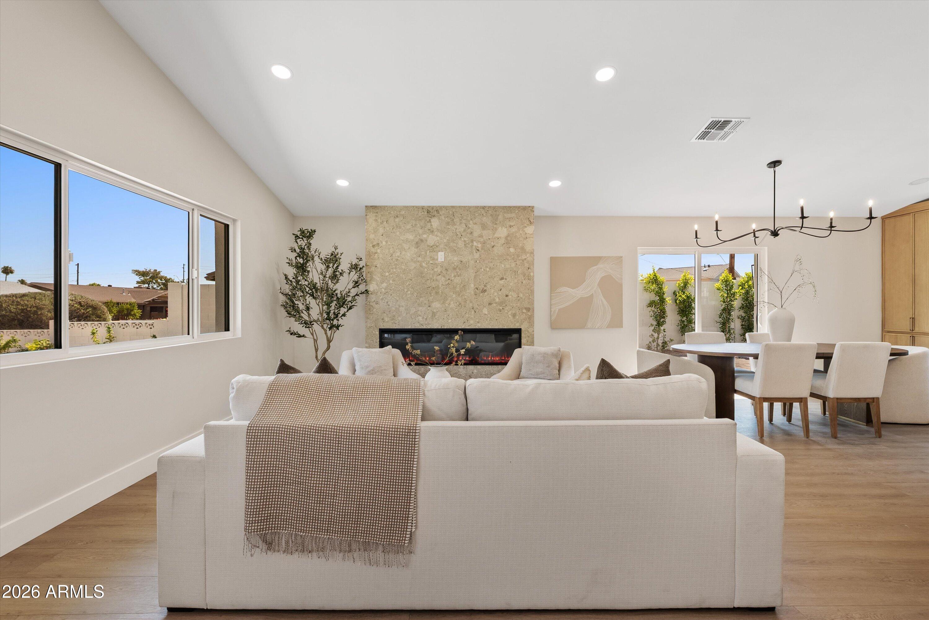 3921 E SAHUARO Drive