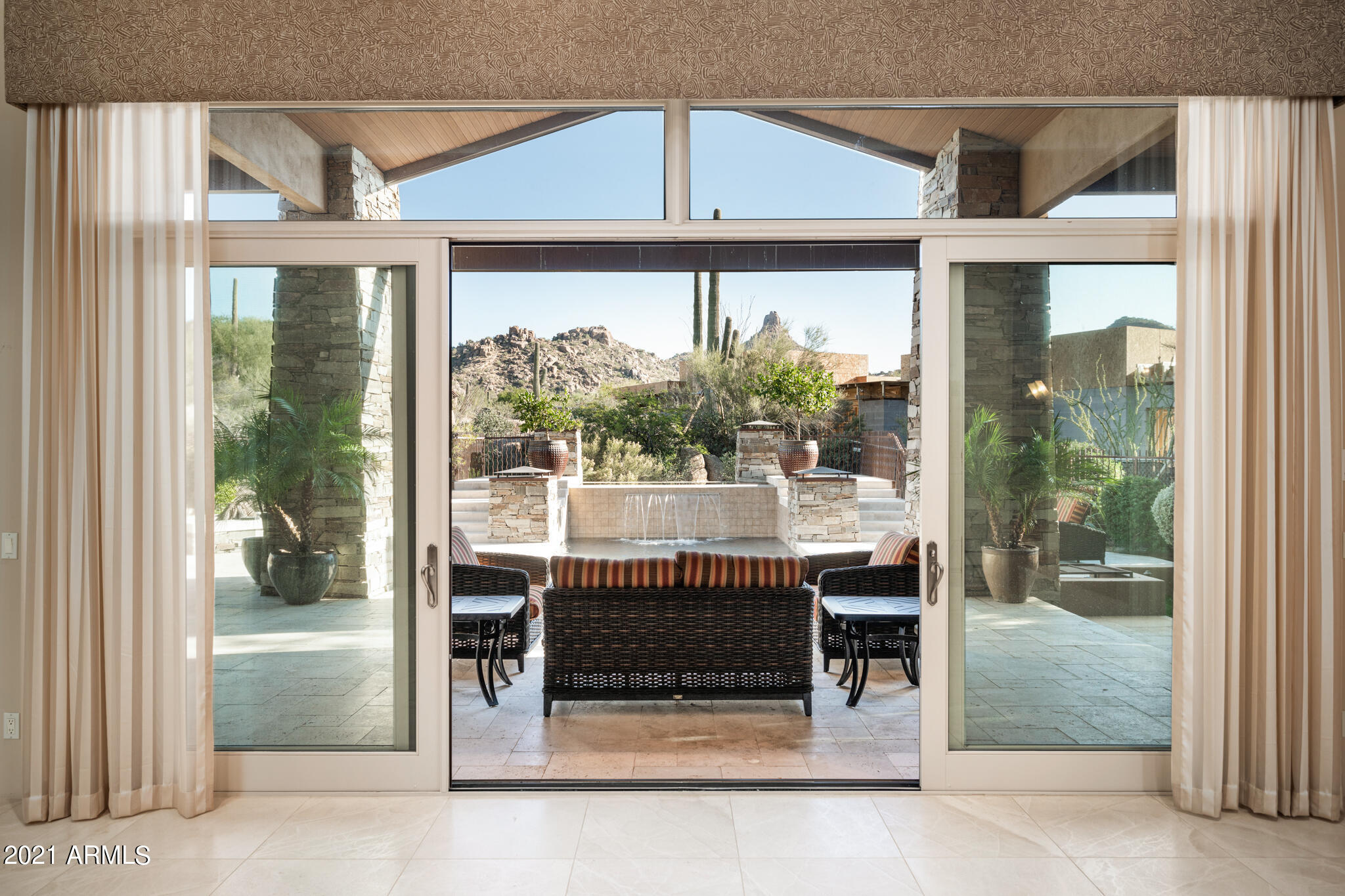 ESTANCIA - Residential