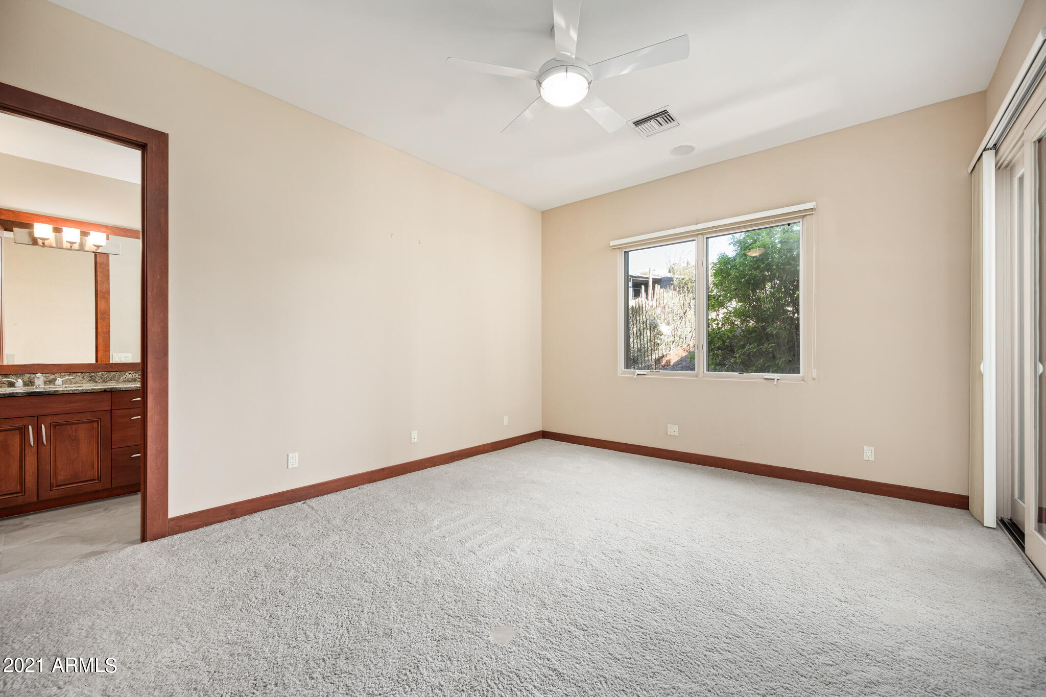 ESTANCIA - Residential