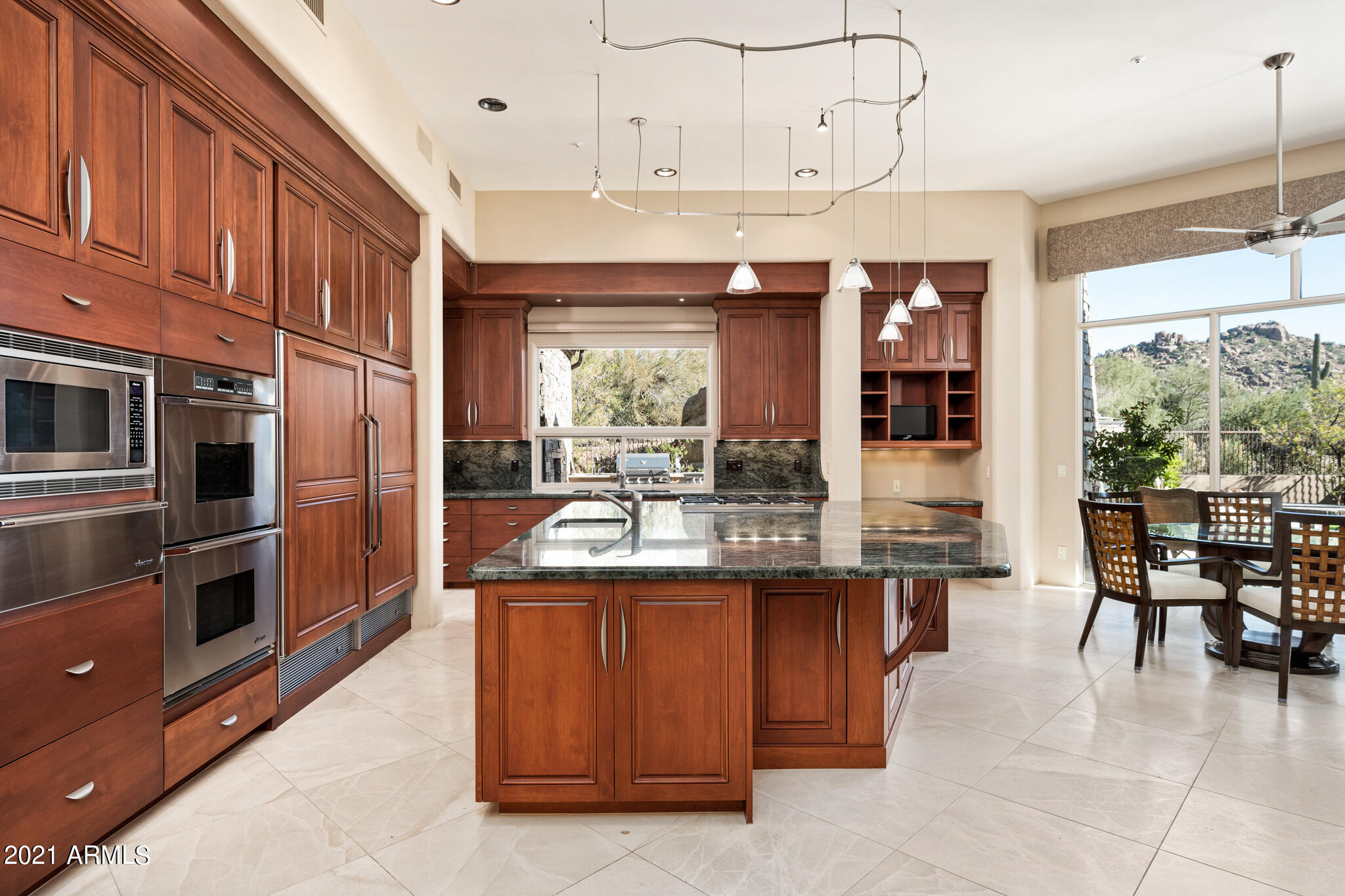 ESTANCIA - Residential