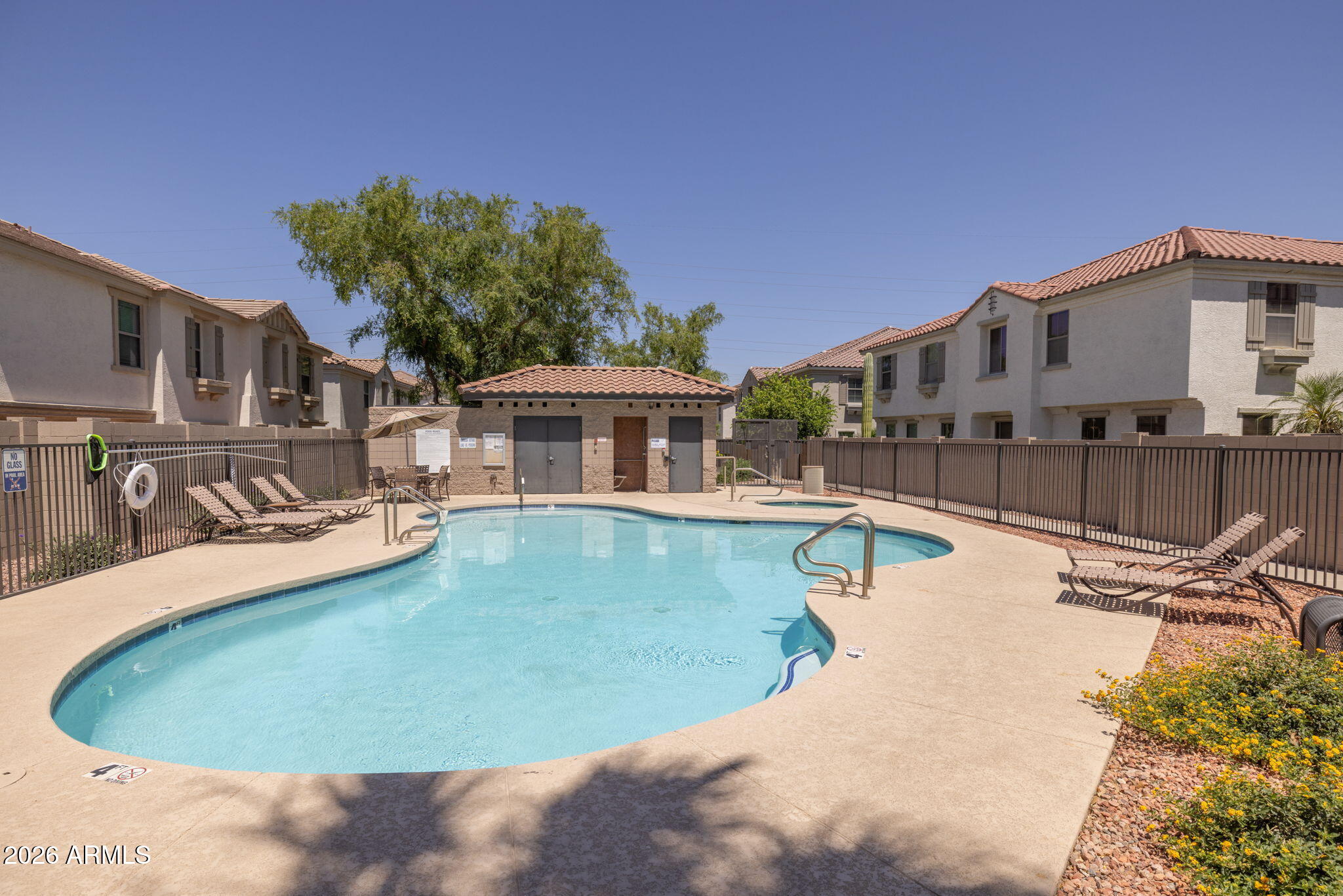 3064 E DUNBAR Drive