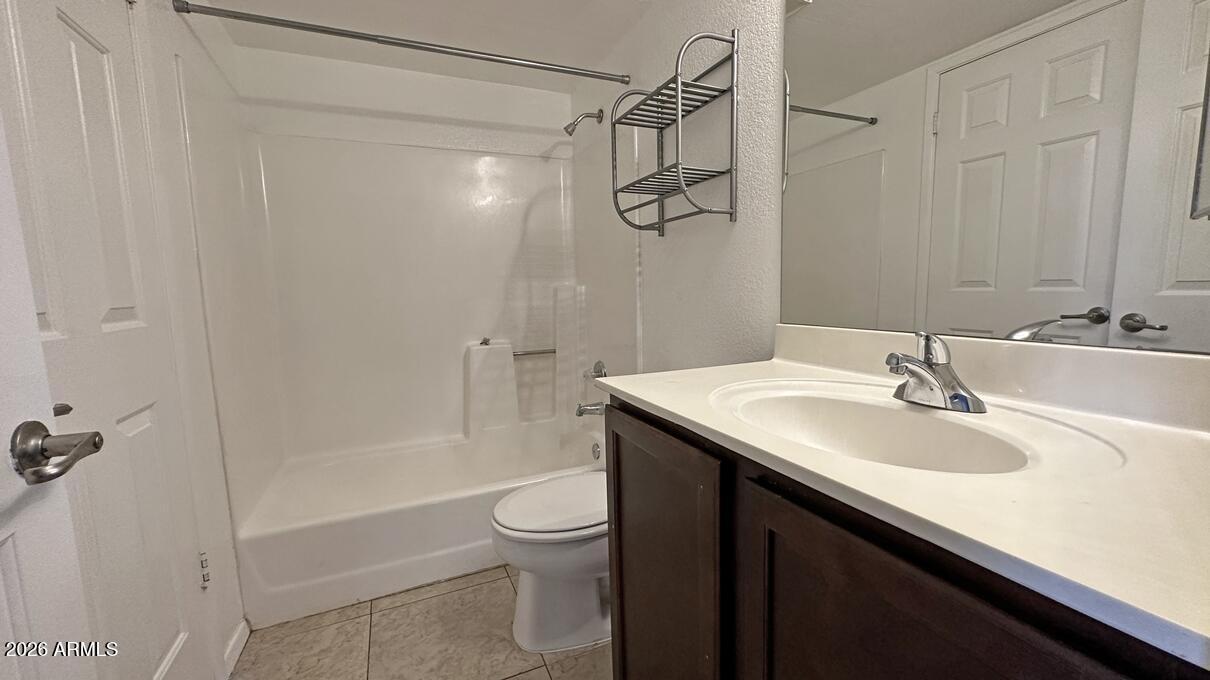 1720 E Thunderbird Road 2095