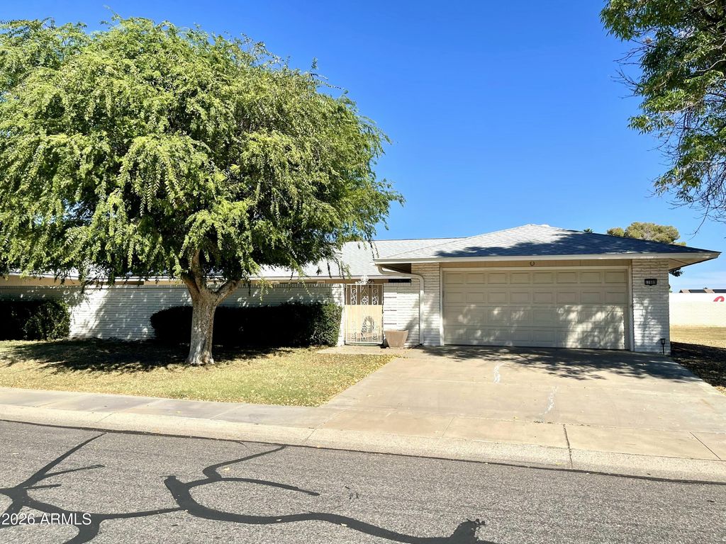 Photo of 17889 N 99th Drive, Sun City, AZ 85373 (MLS # 6999717)