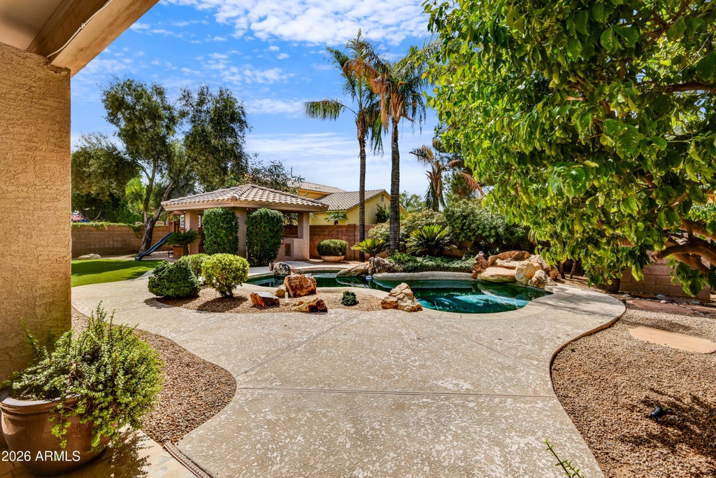 Photo of 6819 E Winchcomb Drive, Scottsdale, AZ 85254 (MLS # 7091553)