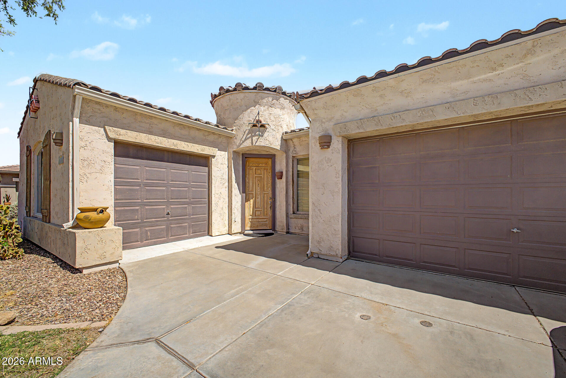 627 E La Costa Drive