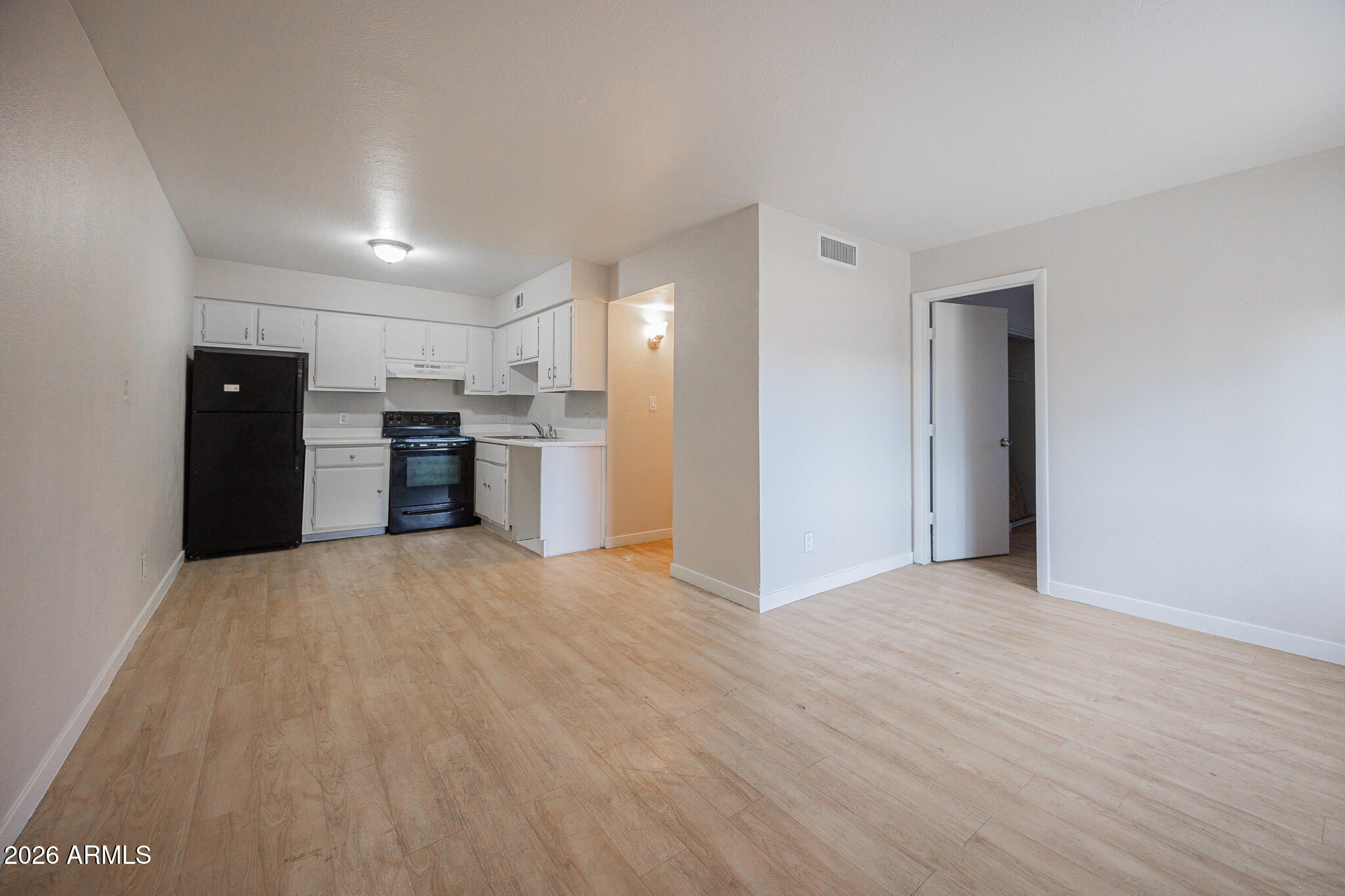 1703 W MOUNTAIN VIEW Road 4