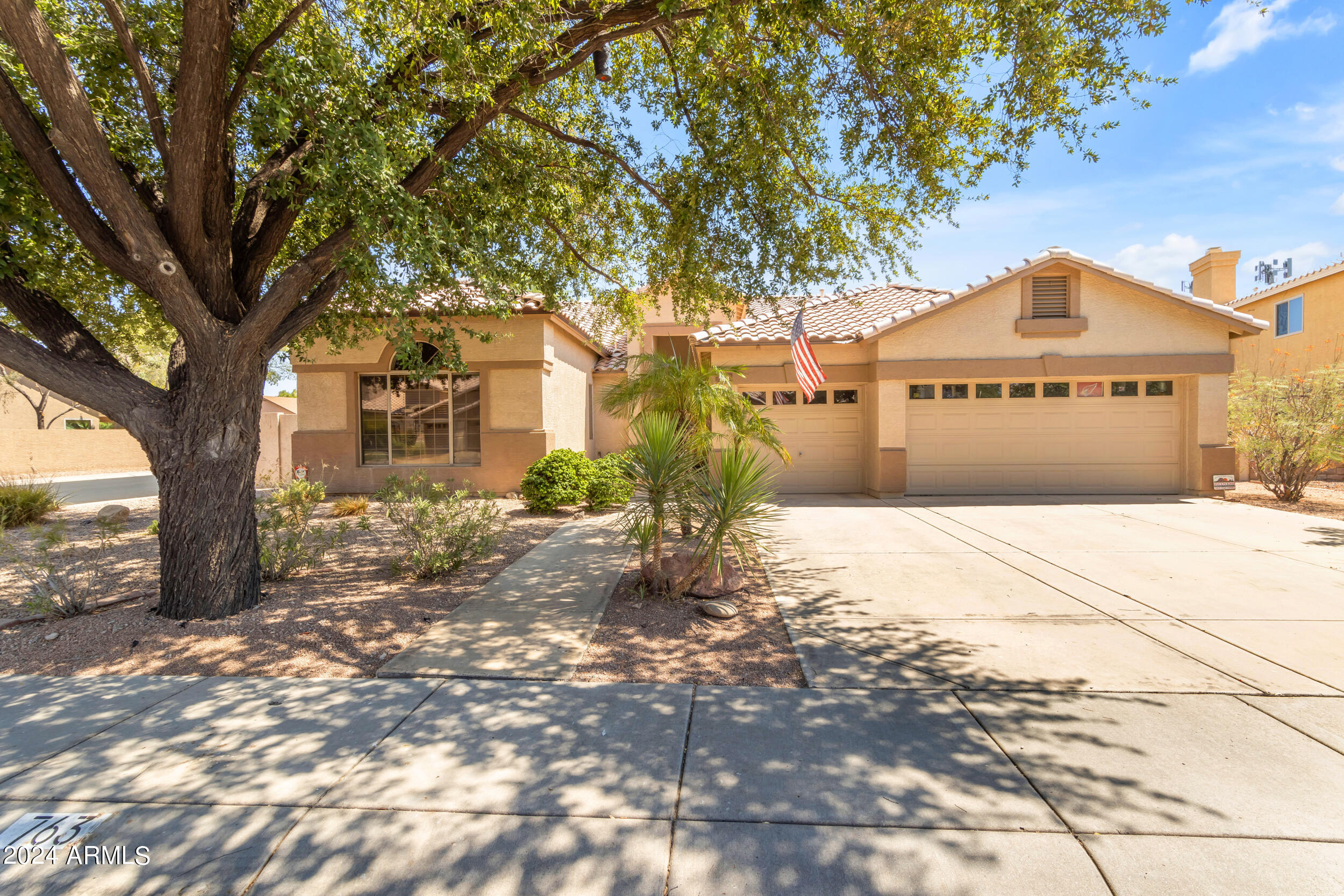 View Gilbert, AZ 85233 house