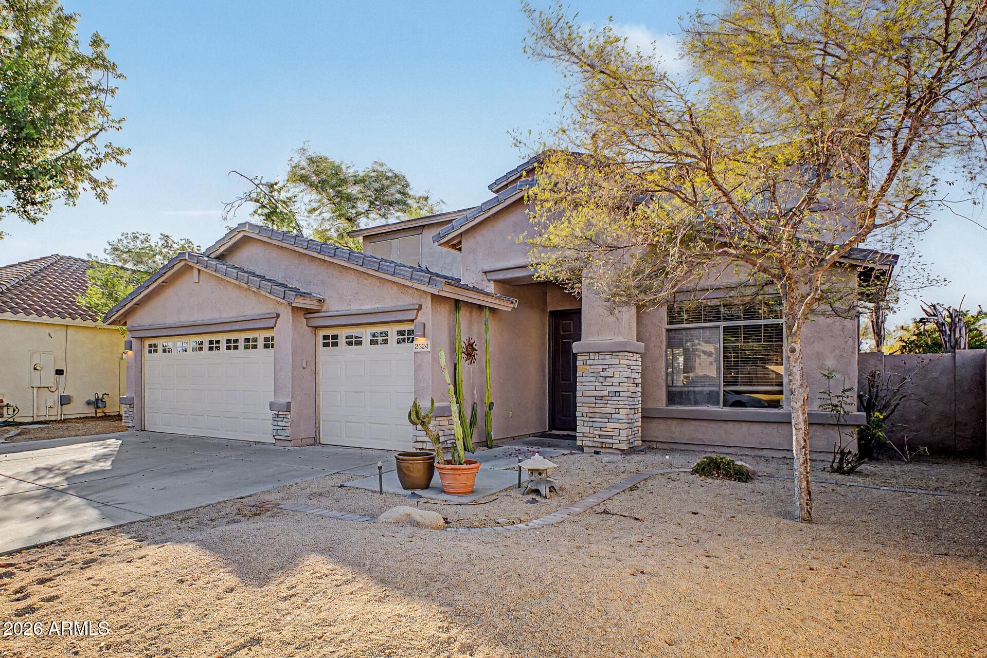 2524 E FREMONT Road