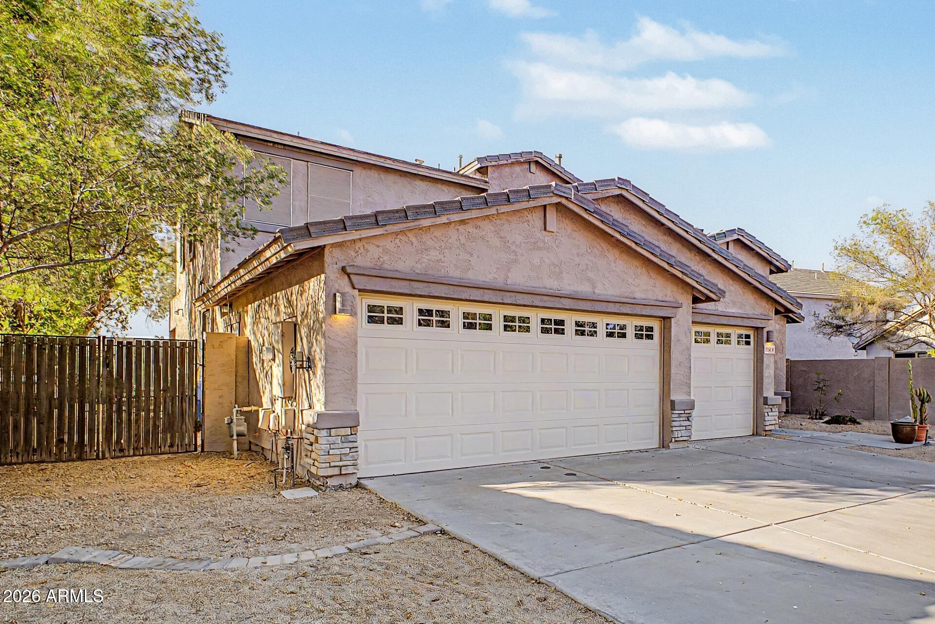 2524 E FREMONT Road