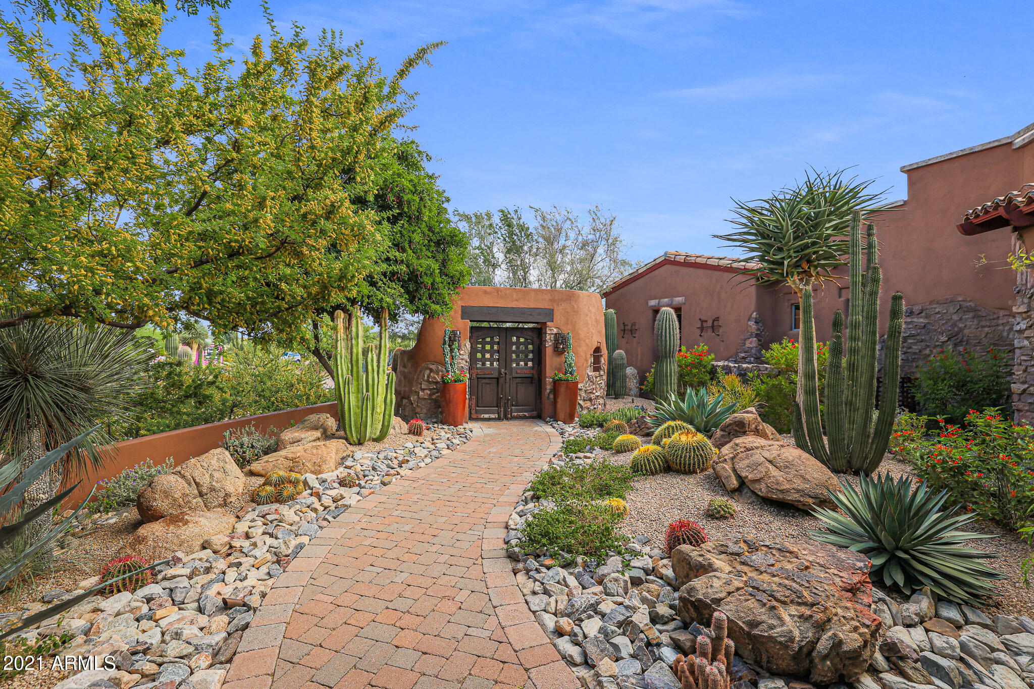Sonoran Crest - Residential