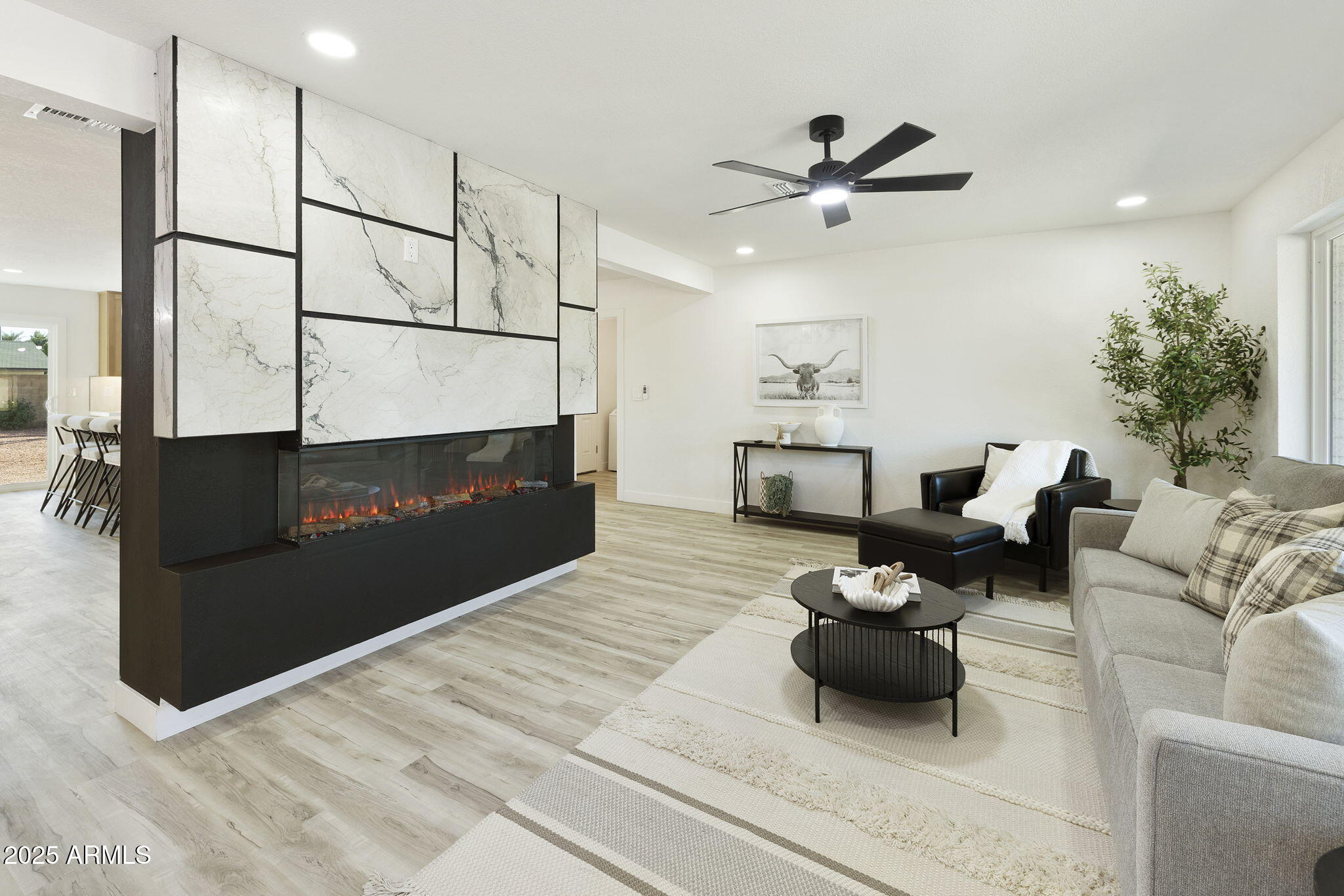 4401 E VOLTAIRE Avenue