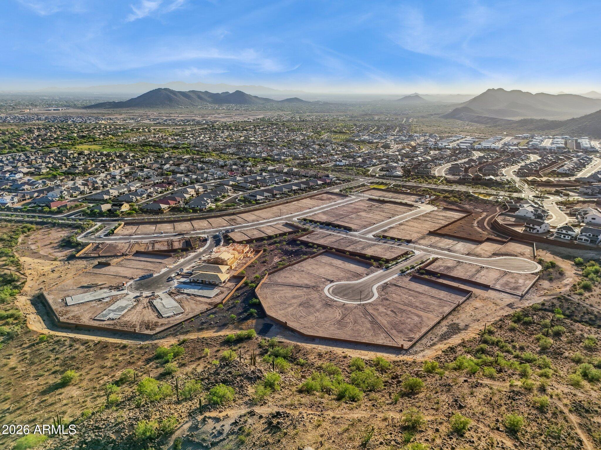 6936 W STRAIGHT ARROW Lane