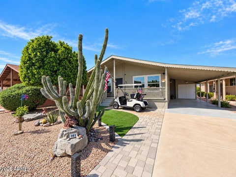 Photo of 3901 E Pinnacle Peak Rd Rd #303, Phoenix, AZ 85050 (MLS # 7082666)