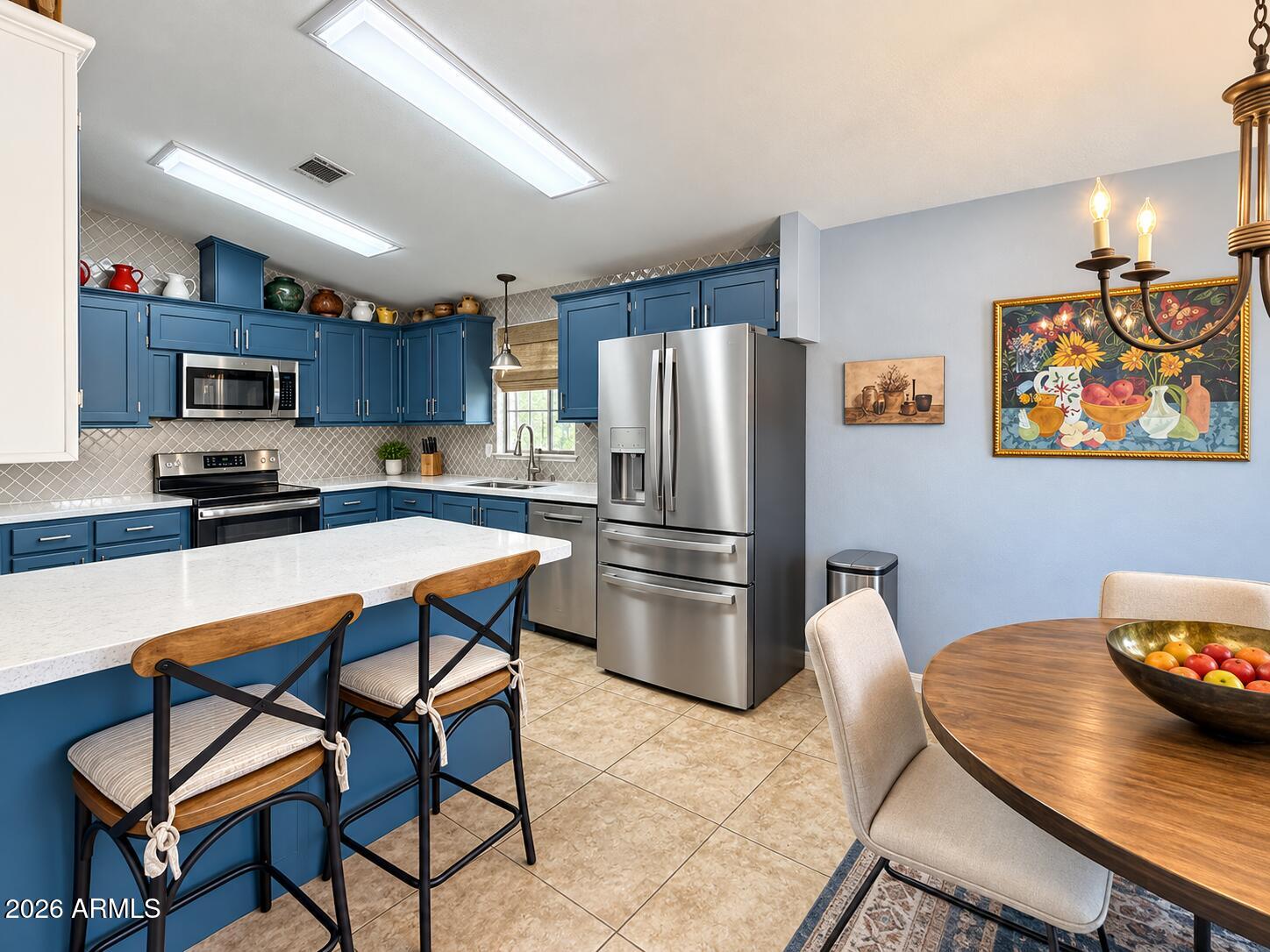 3901 E Pinnacle Peak Rd -- 303