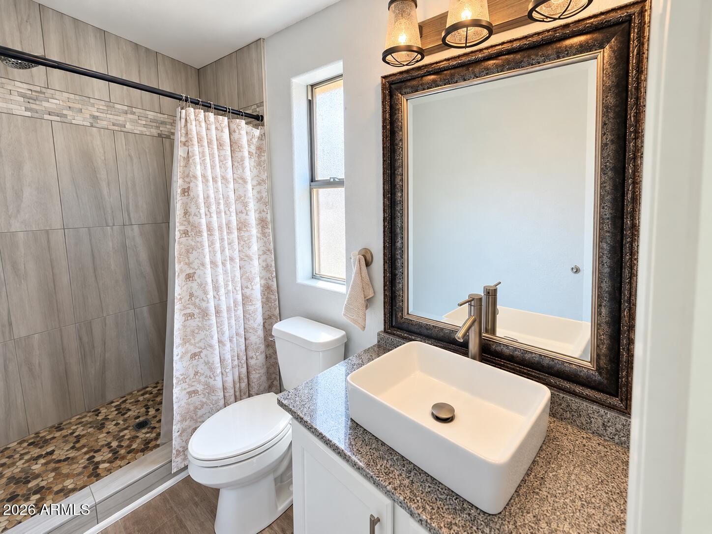3901 E Pinnacle Peak Rd -- 303