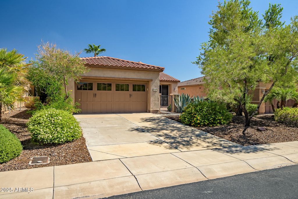 Photo of 29361 N 130th Glen, Peoria, AZ 85383 (MLS # 6927007)