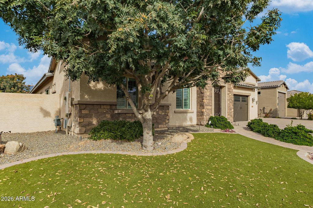 Photo of 9176 W Sands Drive, Peoria, AZ 85383 (MLS # 6970013)