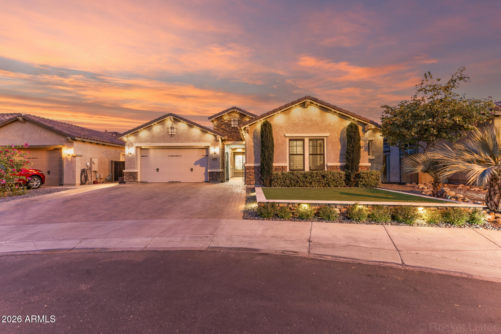 3249 E NIGHTINGALE Lane