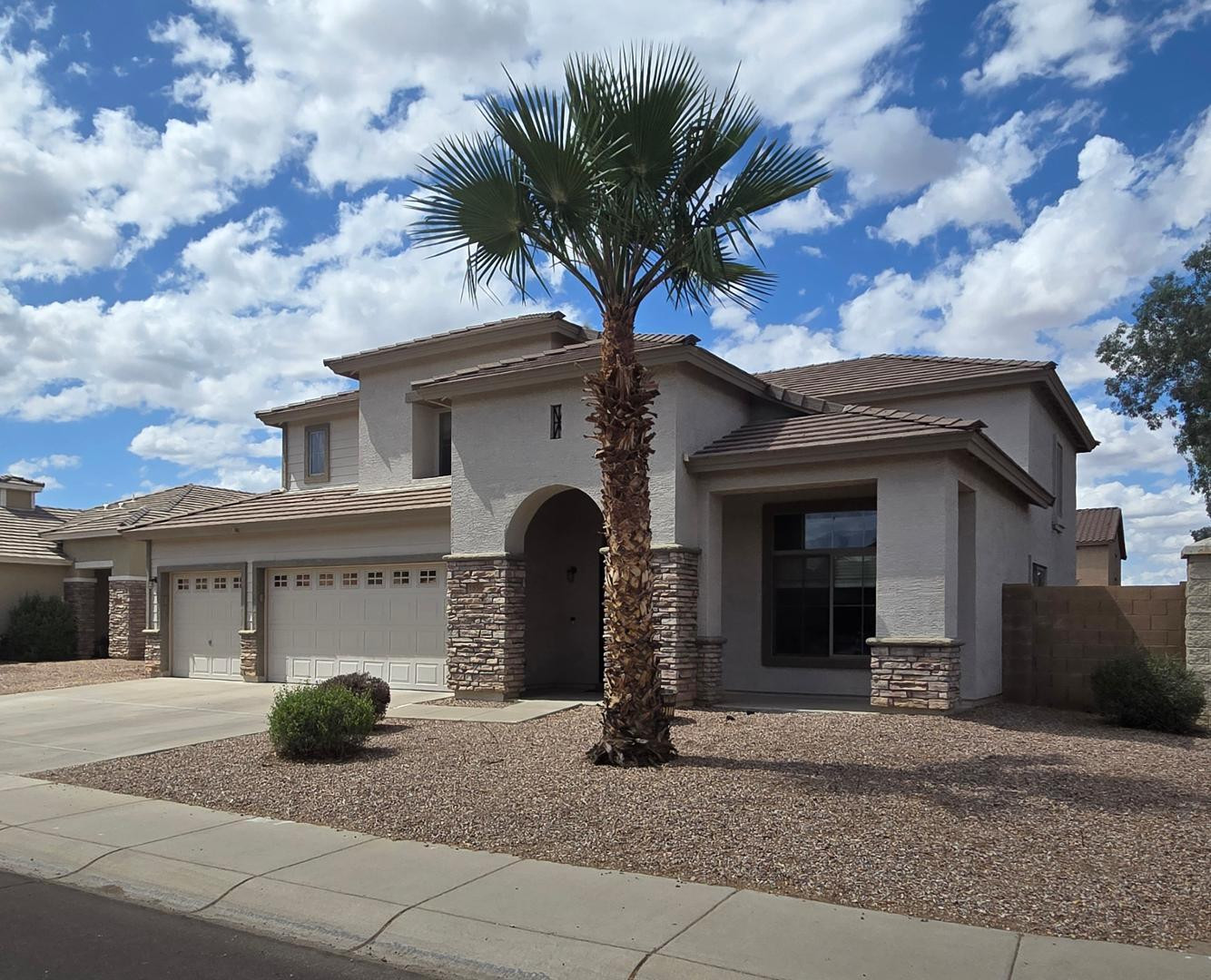 1856 W QUICK DRAW Way