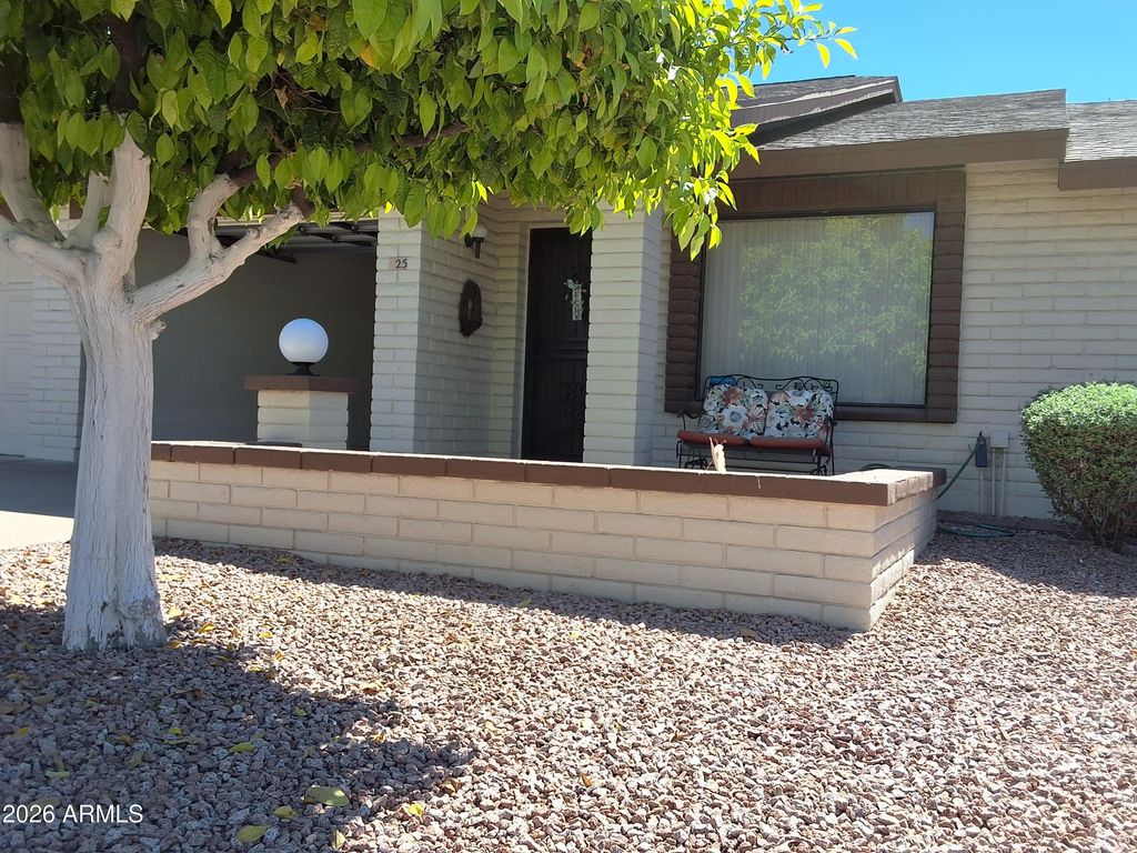 Photo of 2064 S Farnsworth Drive #25, Mesa, AZ 85209 (MLS # 7002272)