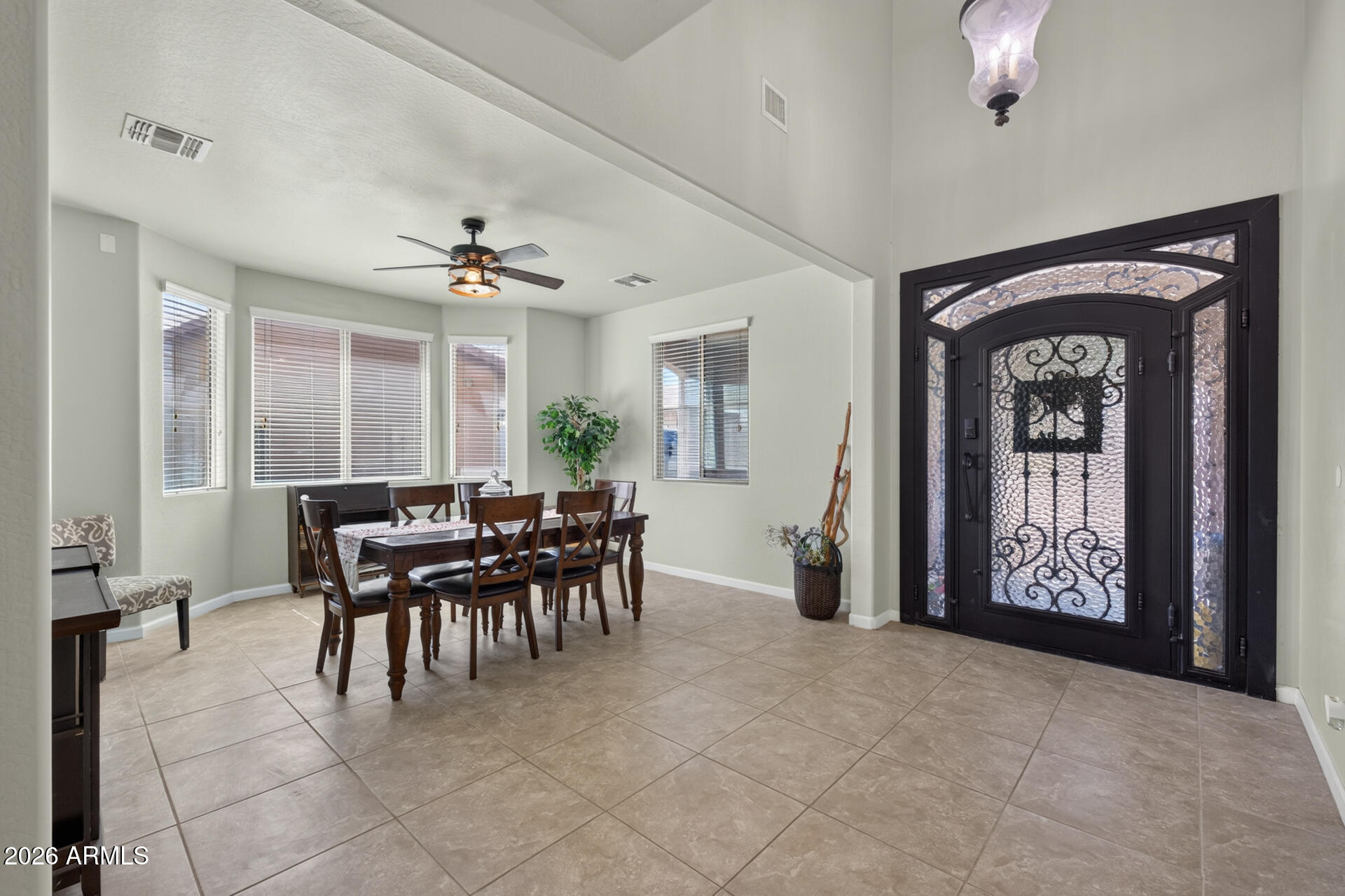5616 W GWEN Street